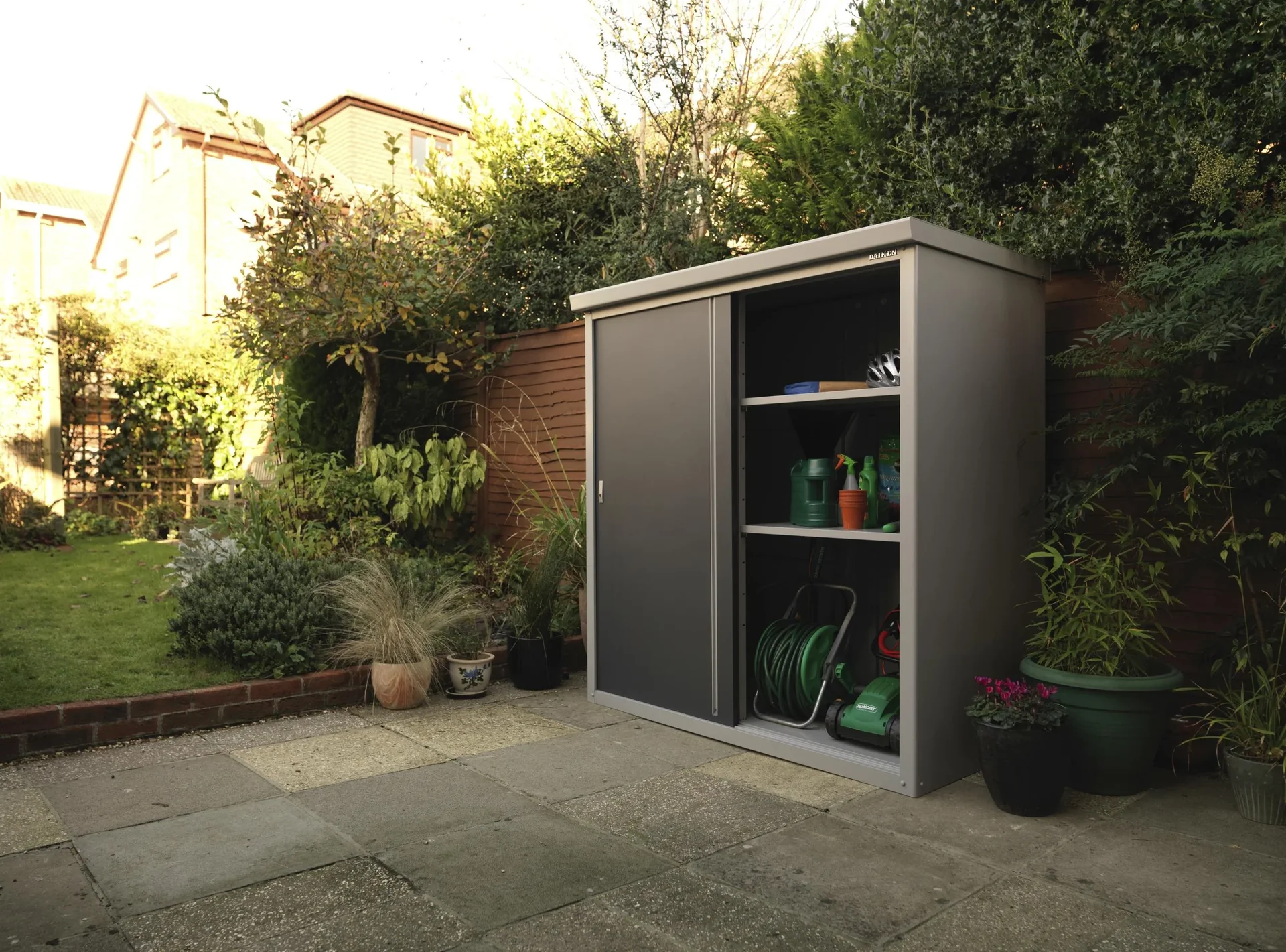 Garten- und Geräteschrank Guardian D63 - 0