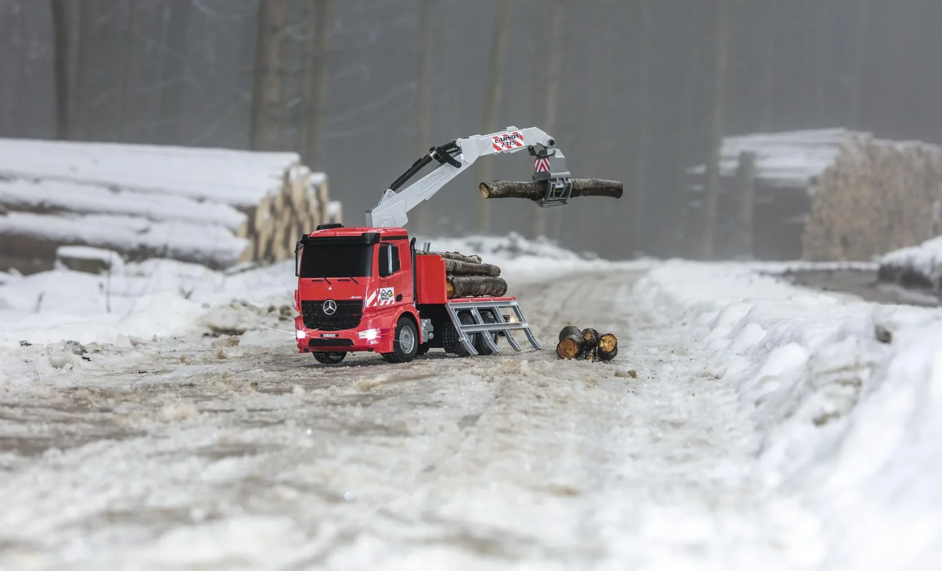 RC LKW MB Arocs Holztransporter 1:20 - 100% RTR - 4