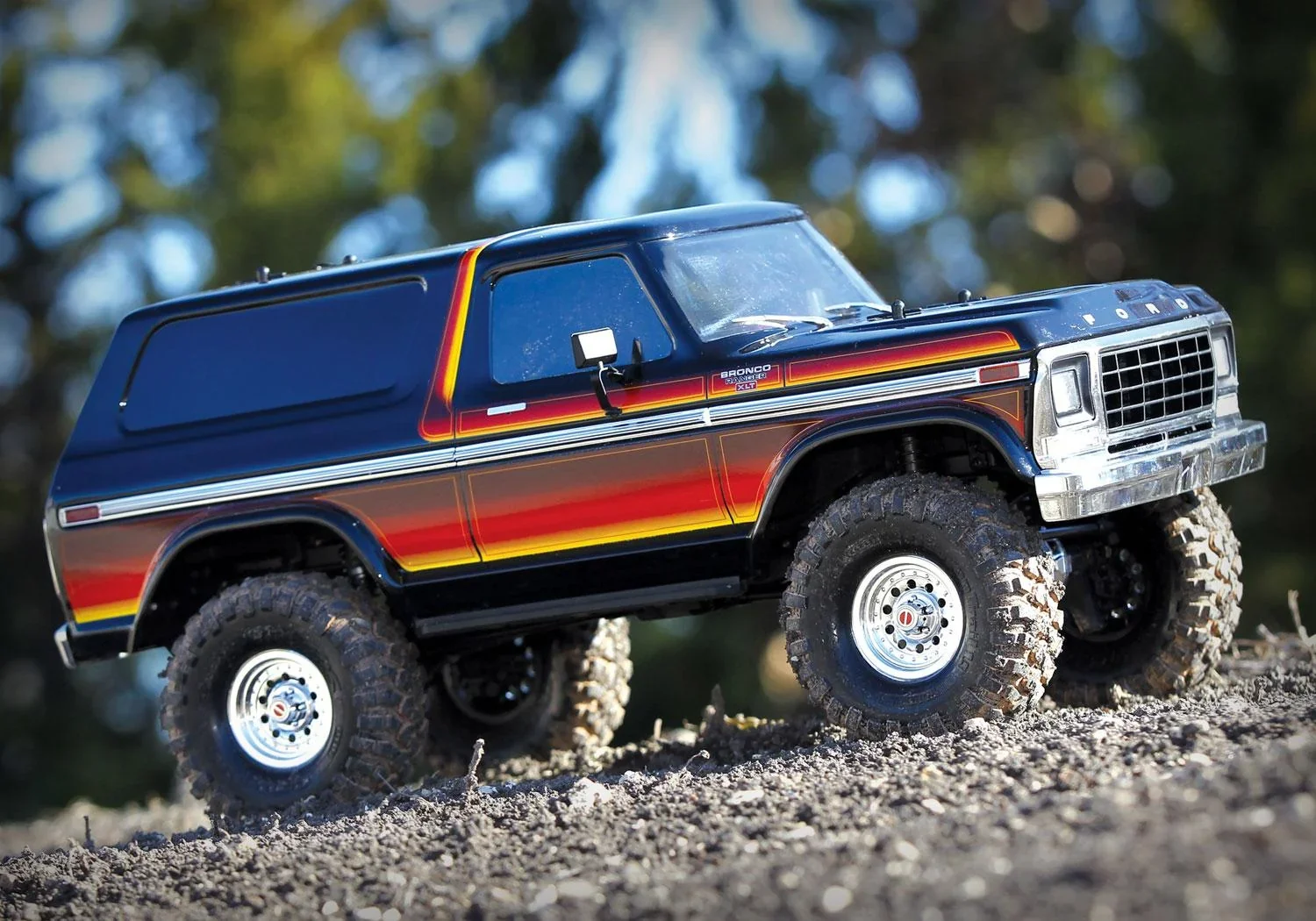 TRX-4 1979er Ford Bronco Sunset (312 mm Radstand) 2.4 GHz (Link-fähig) ohne Akku, ohne Ladegerät - 2