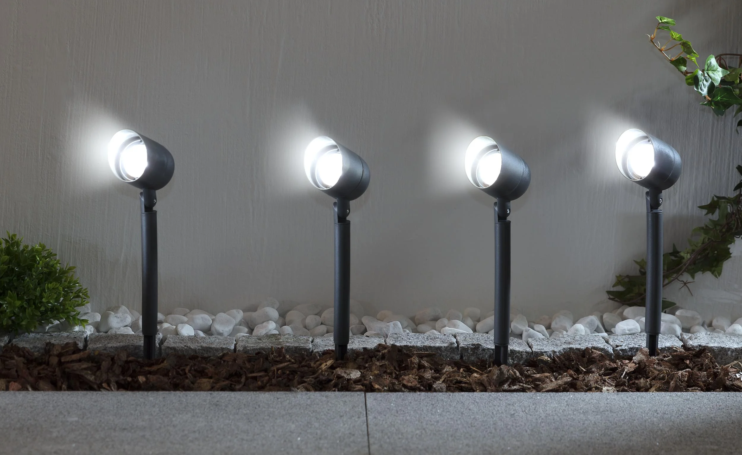 Solar LED Spot Gartenleuchte - 4er Set - 2