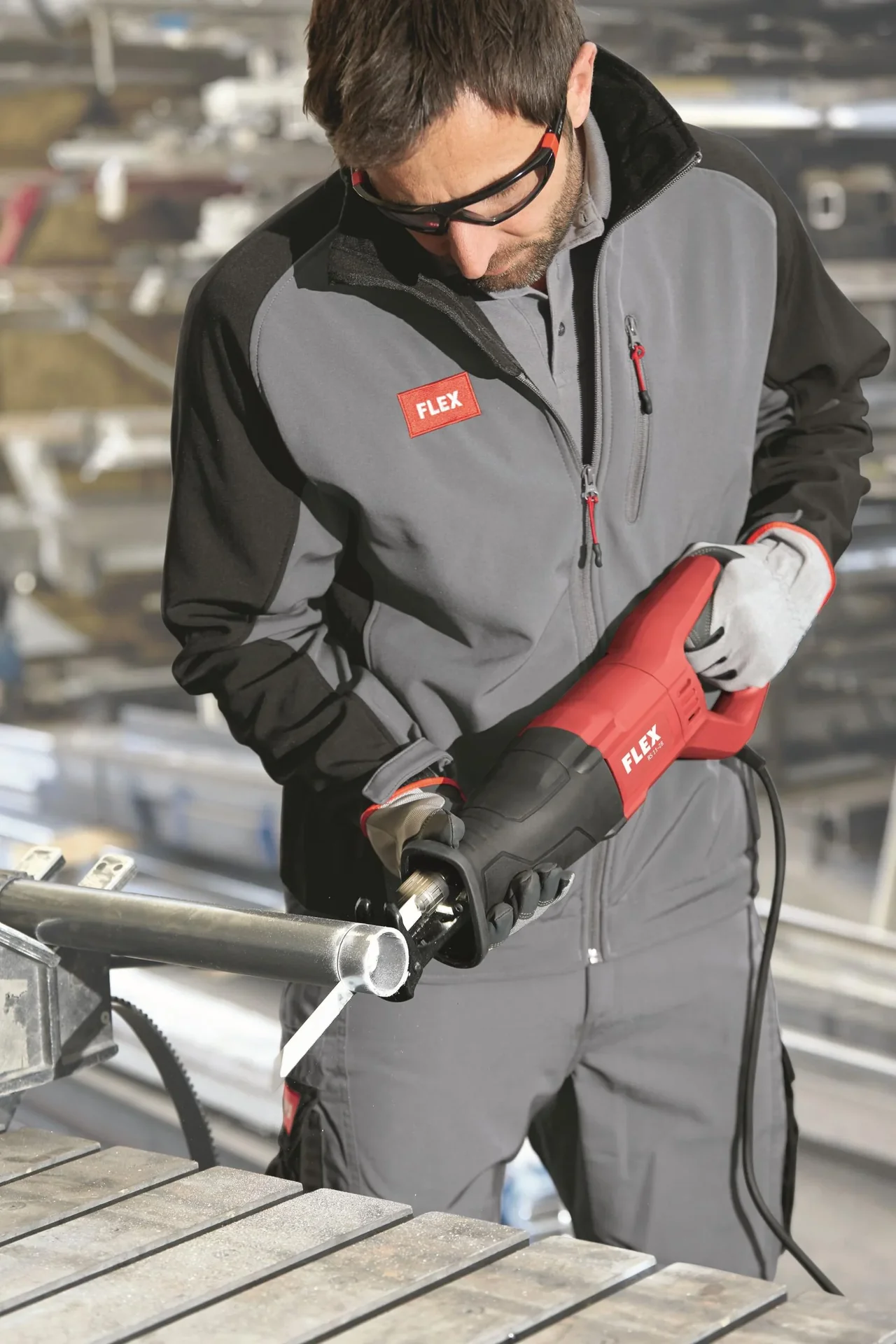 1100 Watt Universal-Säbelsäge RS 11-28 mit Gasgebeschalter - 2