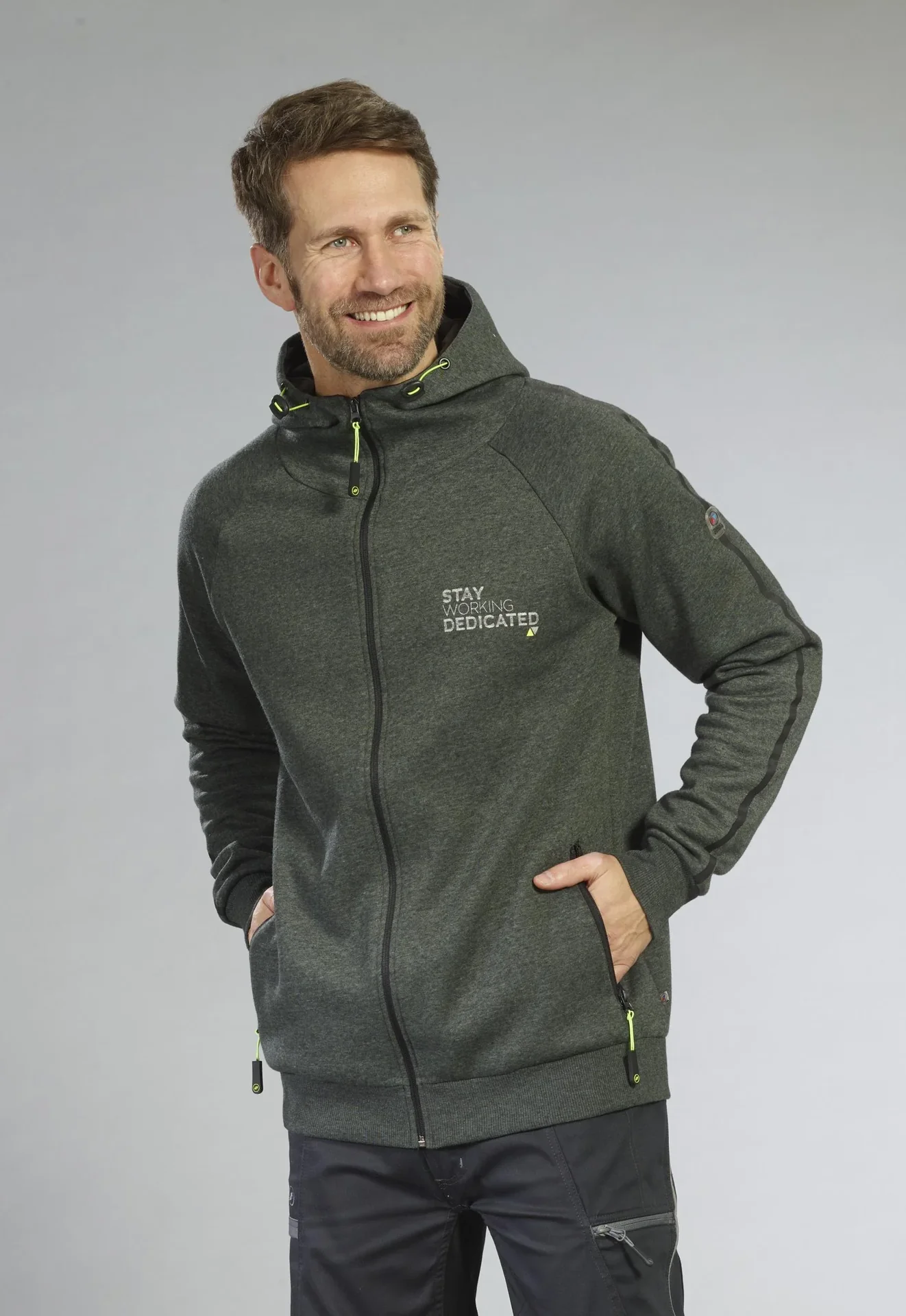 Sweatjacke mit Kapuze, Farbe grün/schwarz, Gr.M - 0