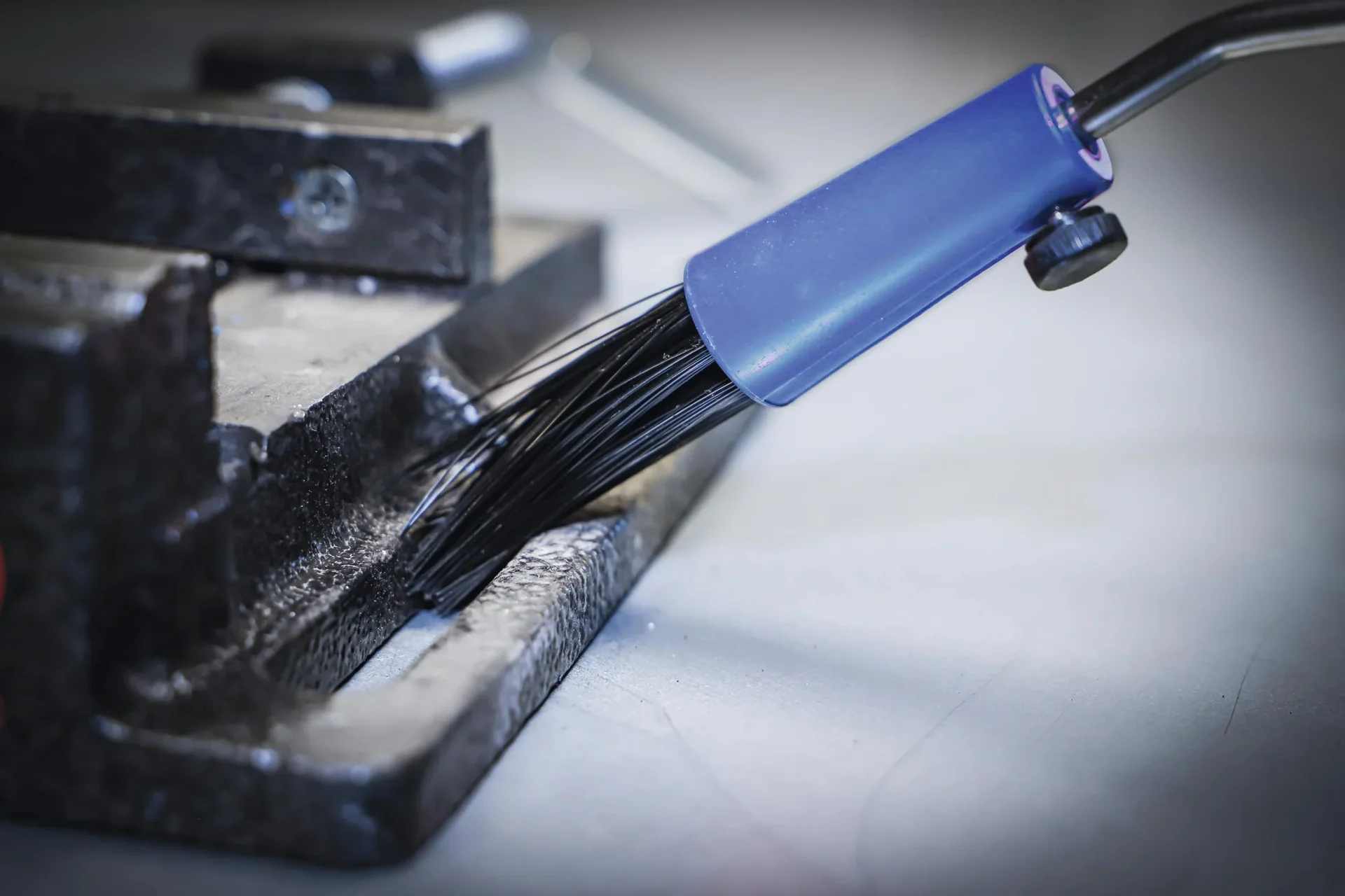 Druckluft-Ausblaspistole mit Pinsel - 1