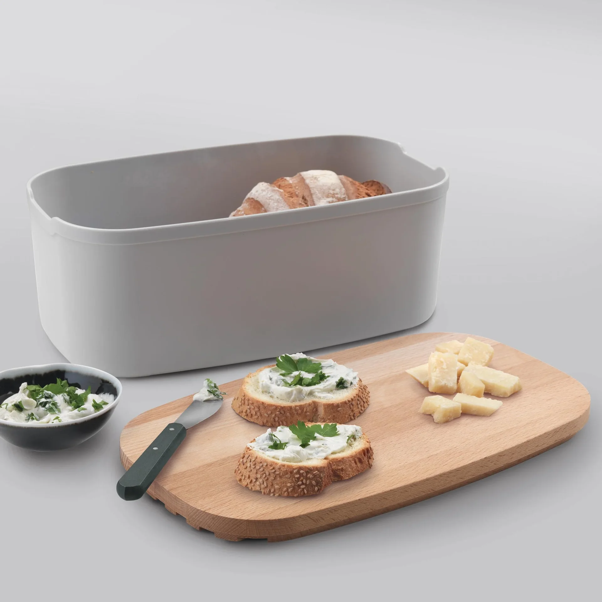 Brotkasten Bready mit 2-in-1 Wendedeckel Buchenholz - 1