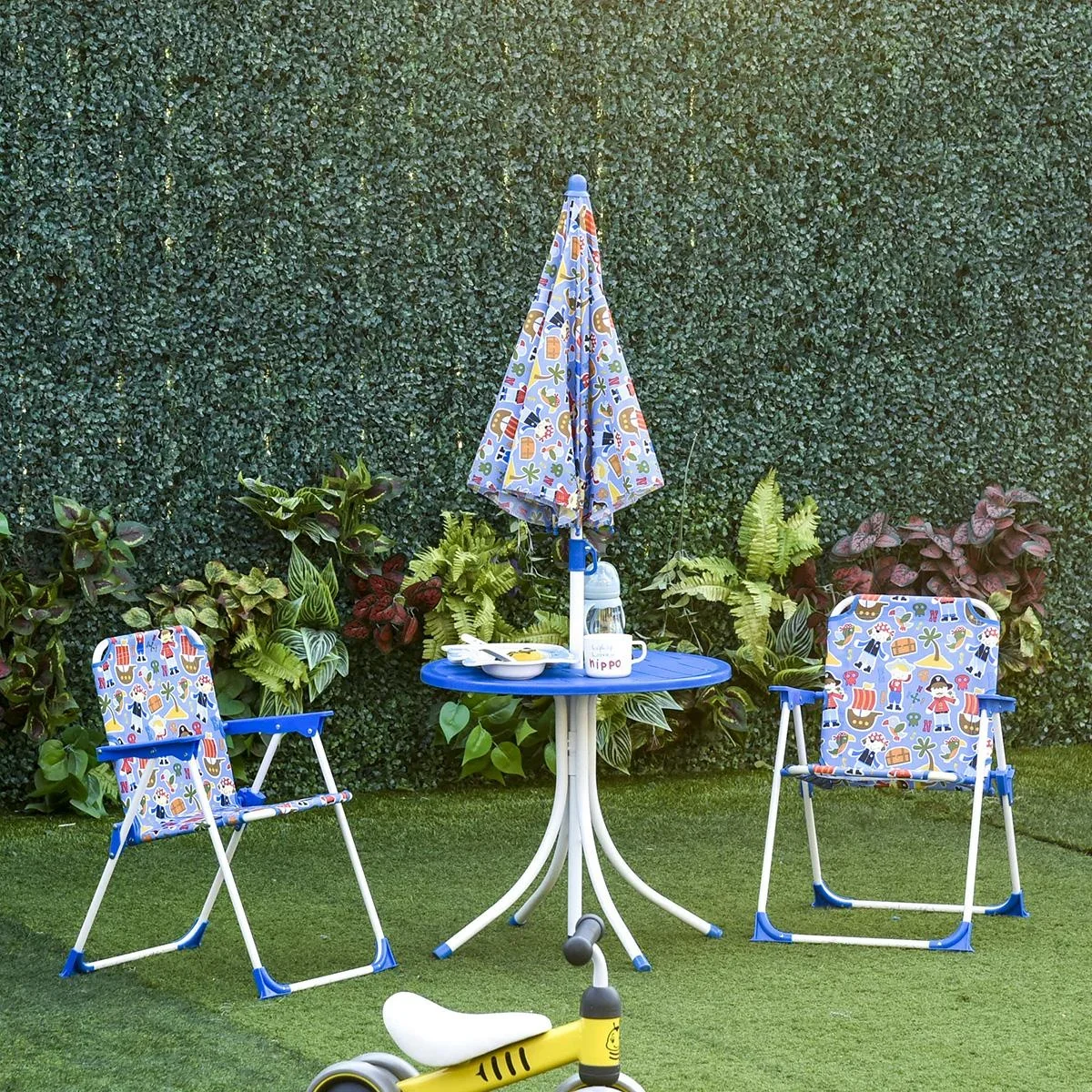 4tlg. Kindersitzgruppe Gartentisch 2 Klappstühle Sonnenschirm Camping Kindersitzgarnitur Gartenmöbel für 3-5 Jahre Blau - 0