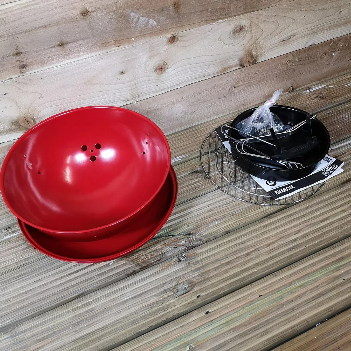 Wilderness Holzkohlegrill Kugelform - Rot - 7