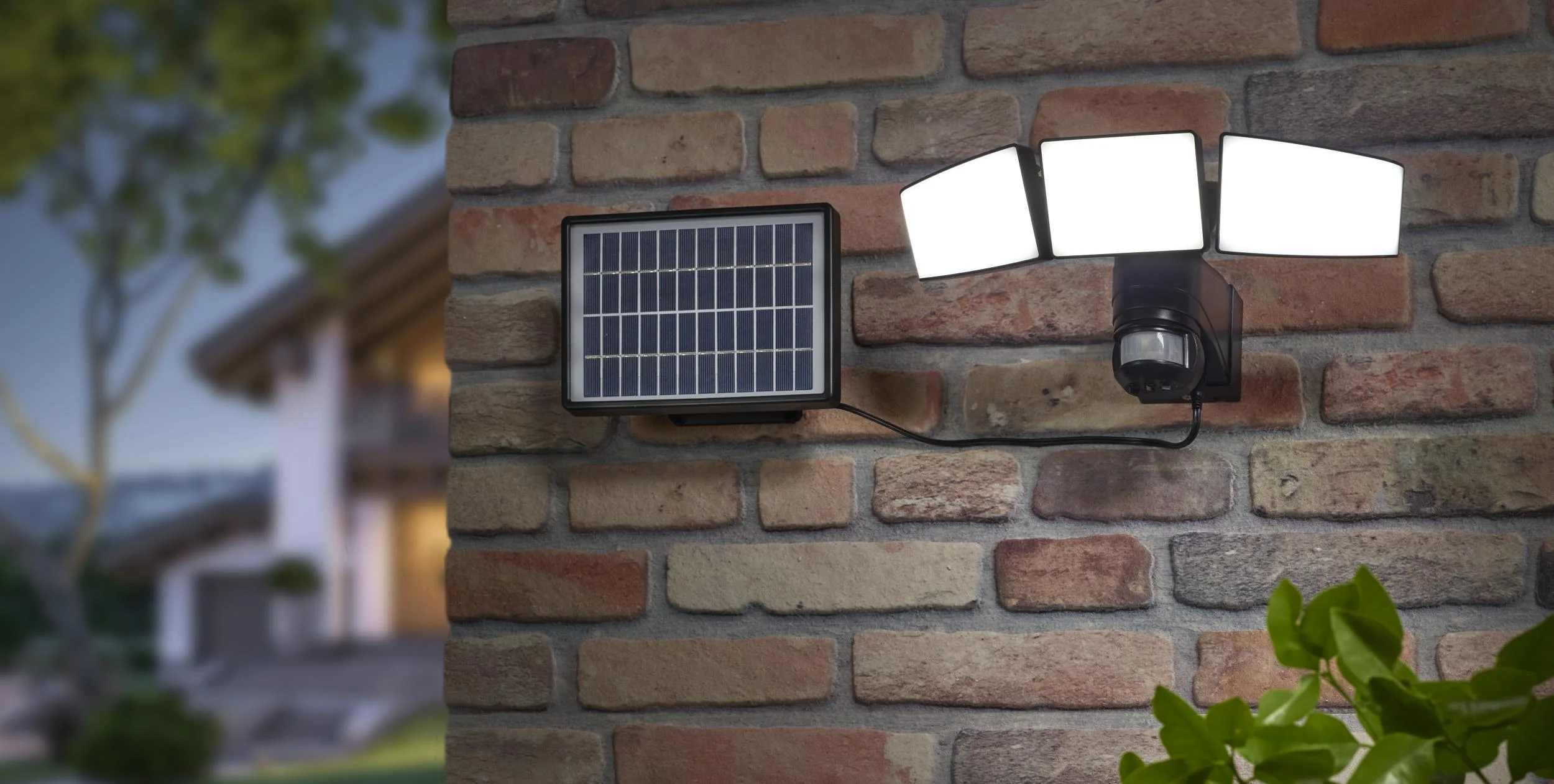 Solar LED Fluter, 15 Watt mit Bewegungsmelder - 1