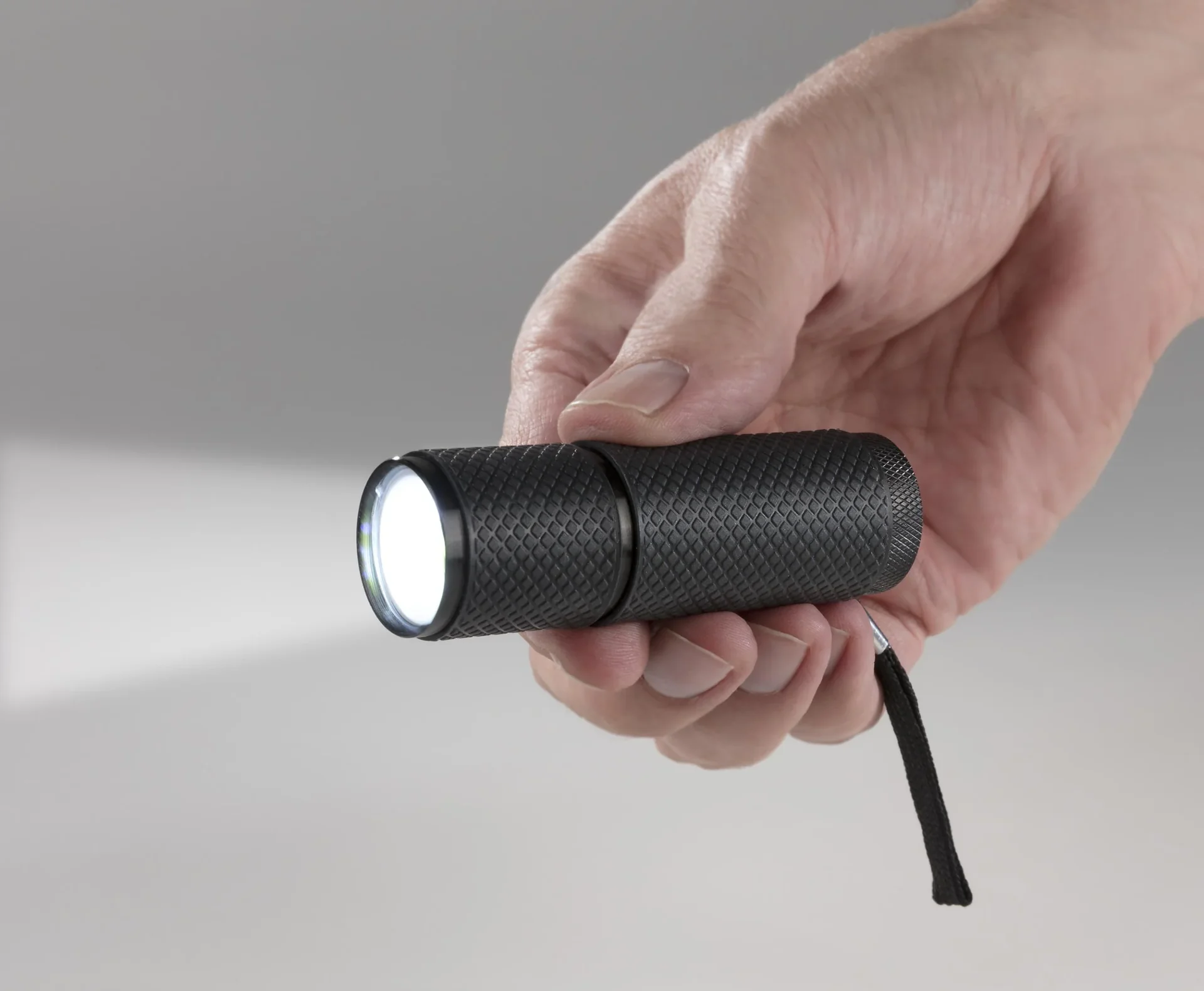 Taschenlampen mit rutschfester Gummierung inklusive Batterien - 4er Set - 3