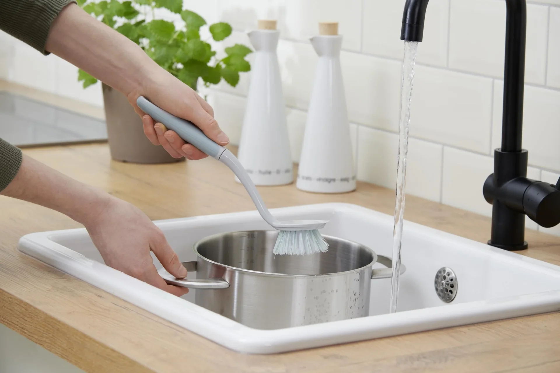 Profi-Reinigungsset, Kehrset, Spülbürste, Reinigungsbürste, Fensterabzieher, 5-teilig - 0