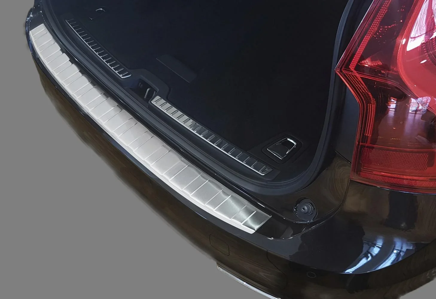 Ladekantenschutz Edelstahl für Volvo V90 Cross Country, Baujahr 2016> - 1