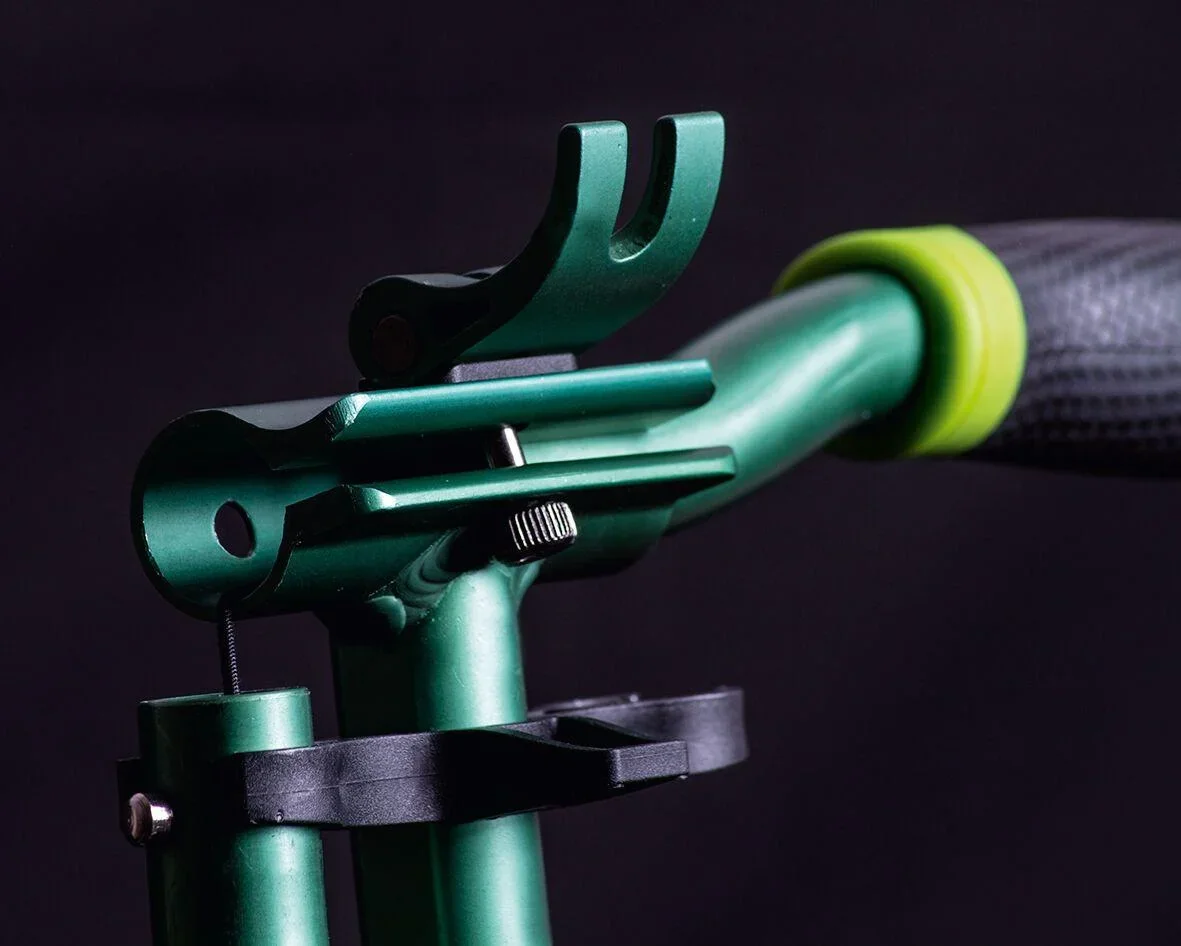 Aluminium Scooter mit Klappmechanismus und Ständer, 205 mm, ABEC 7, höhenverstellbar, grün - 1