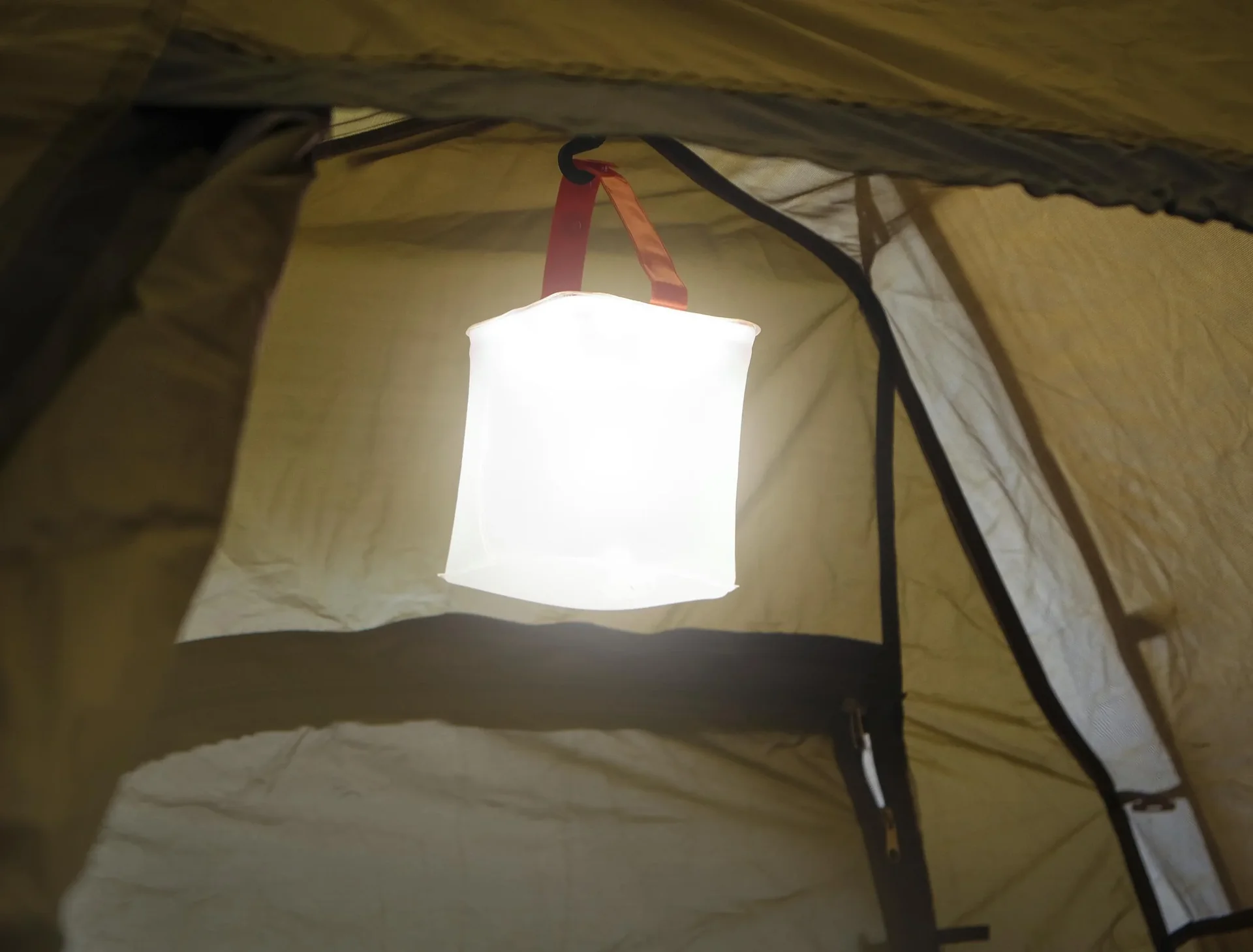 Solar Campinglaterne, aufblasbar, 10 LEDs, 60 Lumen - 7