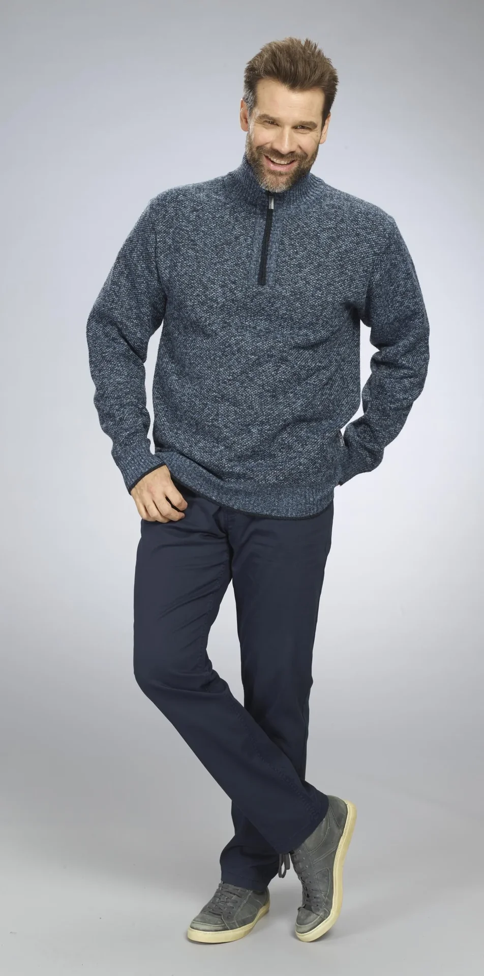 Strickpullover, Farbe marine, Gr.M - 1