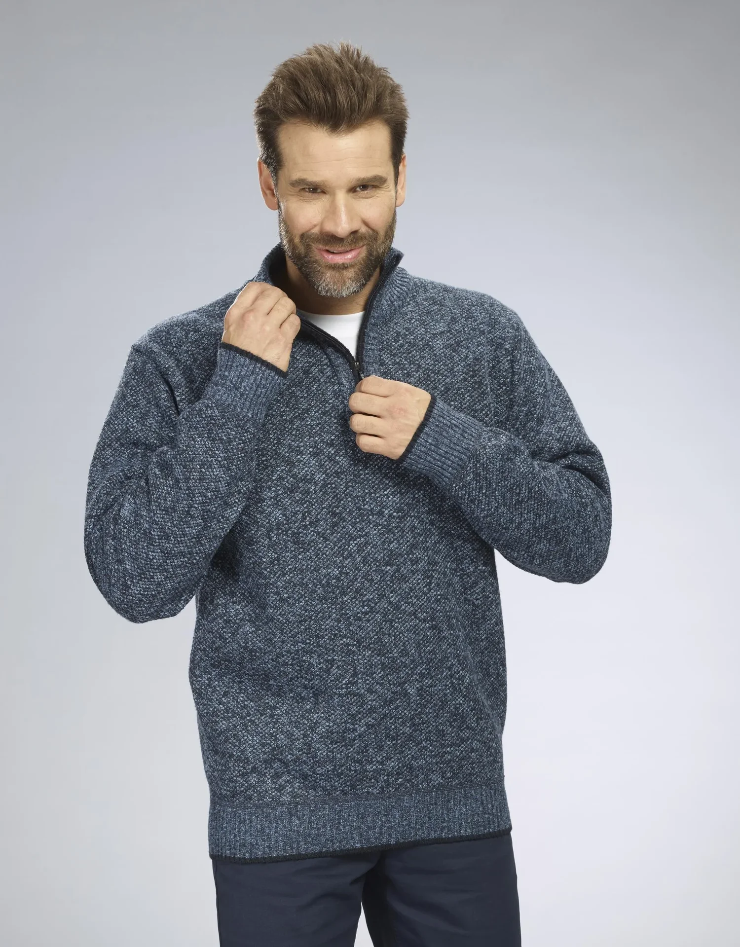 Strickpullover, Farbe marine, Gr.M - 4