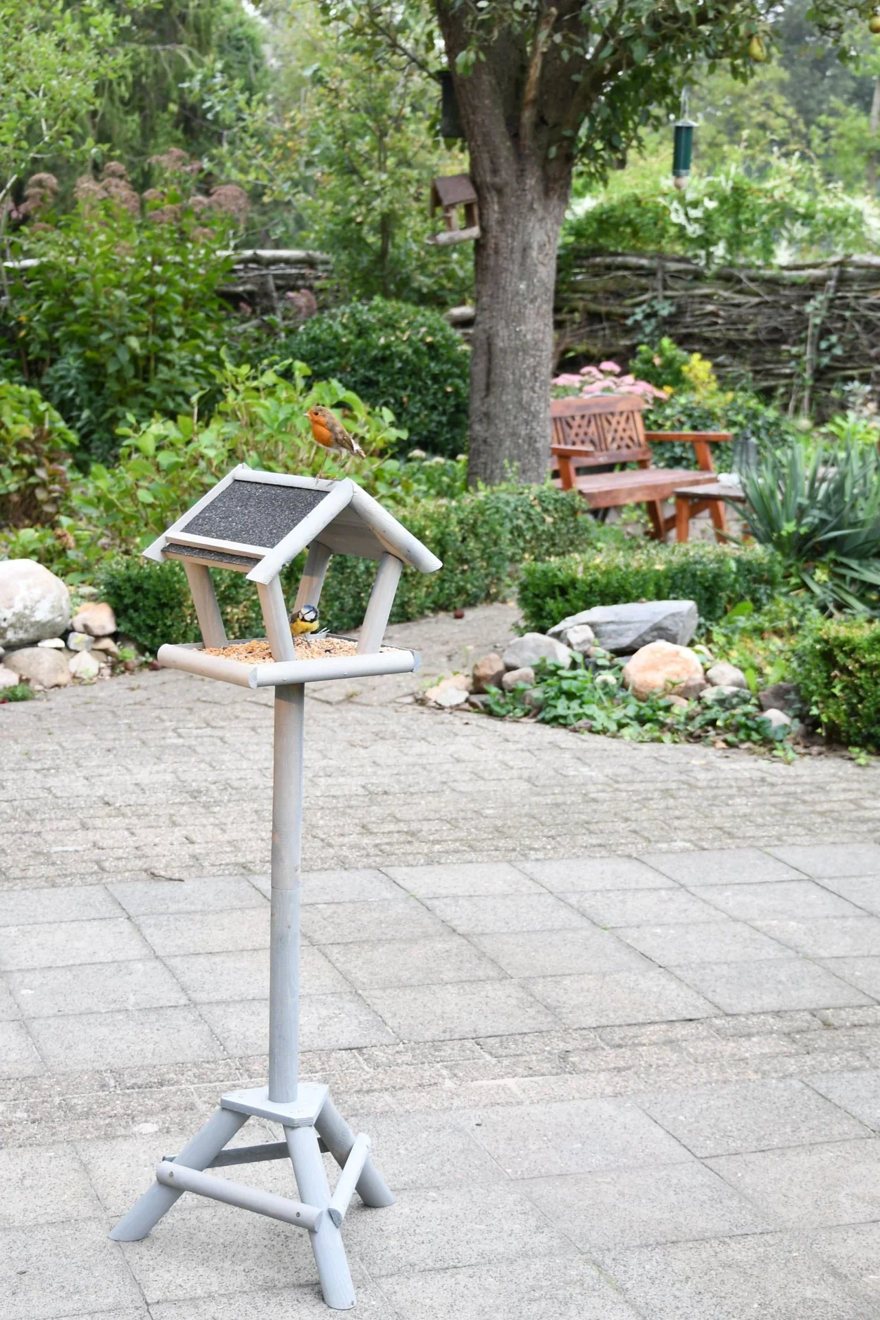 Schweden Vogelfutterhaus auf Ständer schwedengrau lasiert - 5
