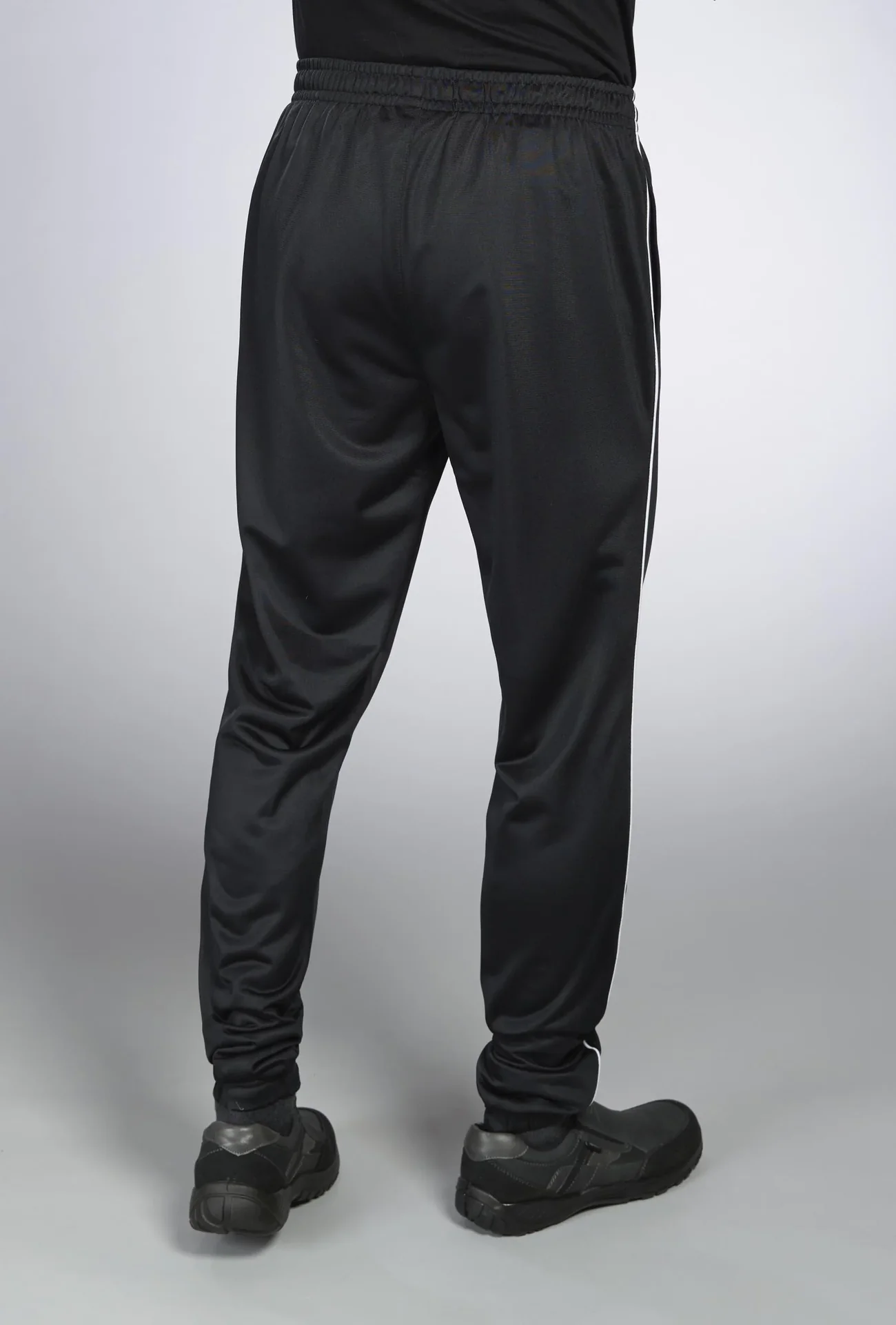 Sporthose, Farbe schwarz, Gr.M - 2