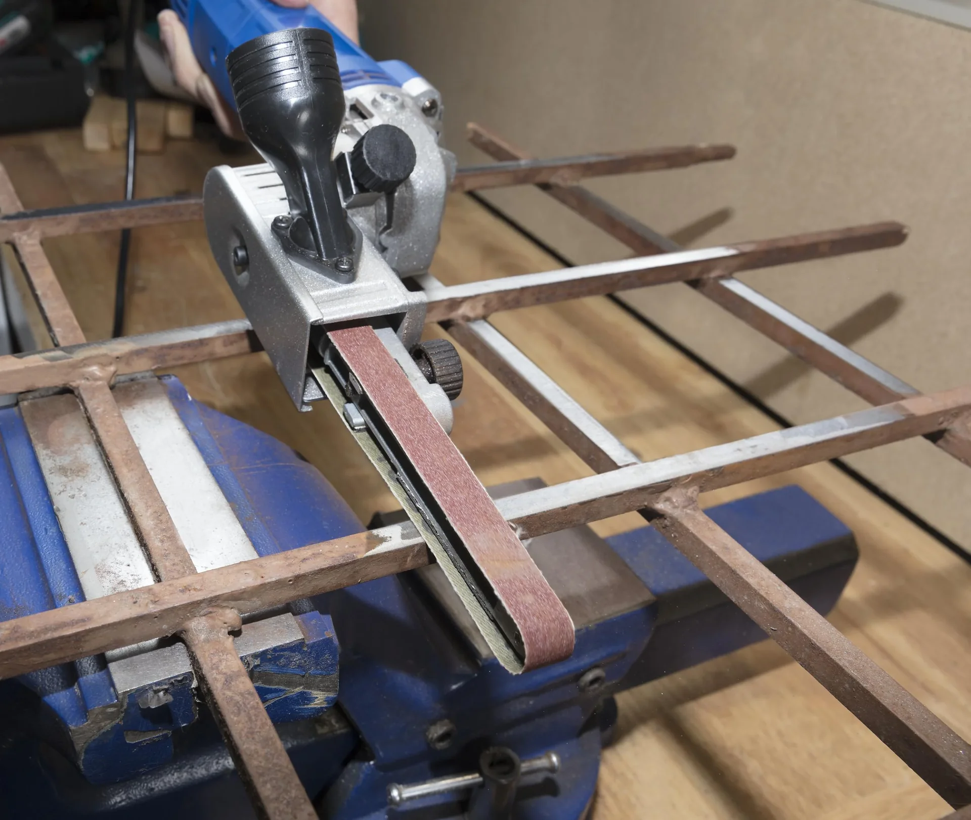 Feilenaufsatz für Winkelschleifer mit geradem und gebogenem Arm - 3