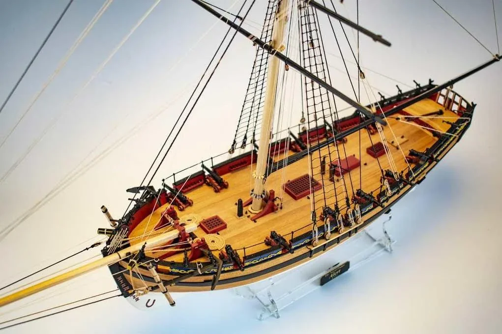 Bausatz HM Cutter Alert 1777 im Maßstab 1:64 - 0