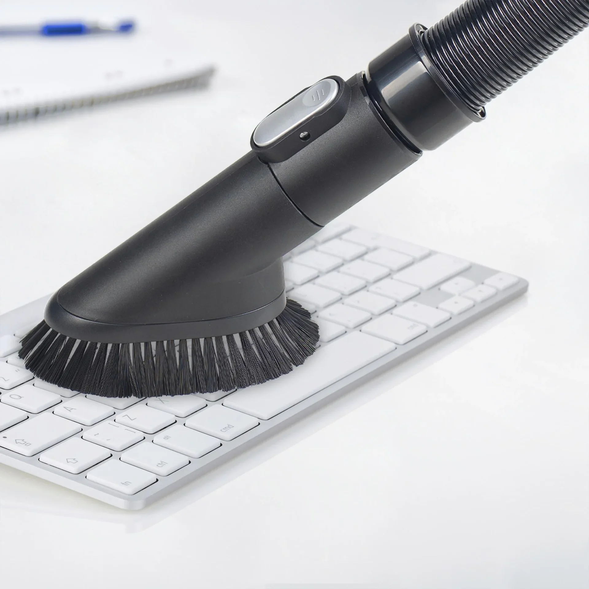 Akku-Hand/Wischsauger "Invictus M7", 8-teilig, 200 Watt, 25,9 Volt - 0