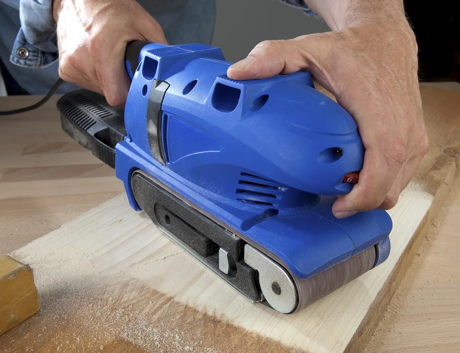 Bandschleifer 600 W - 2 Funktionen - 3