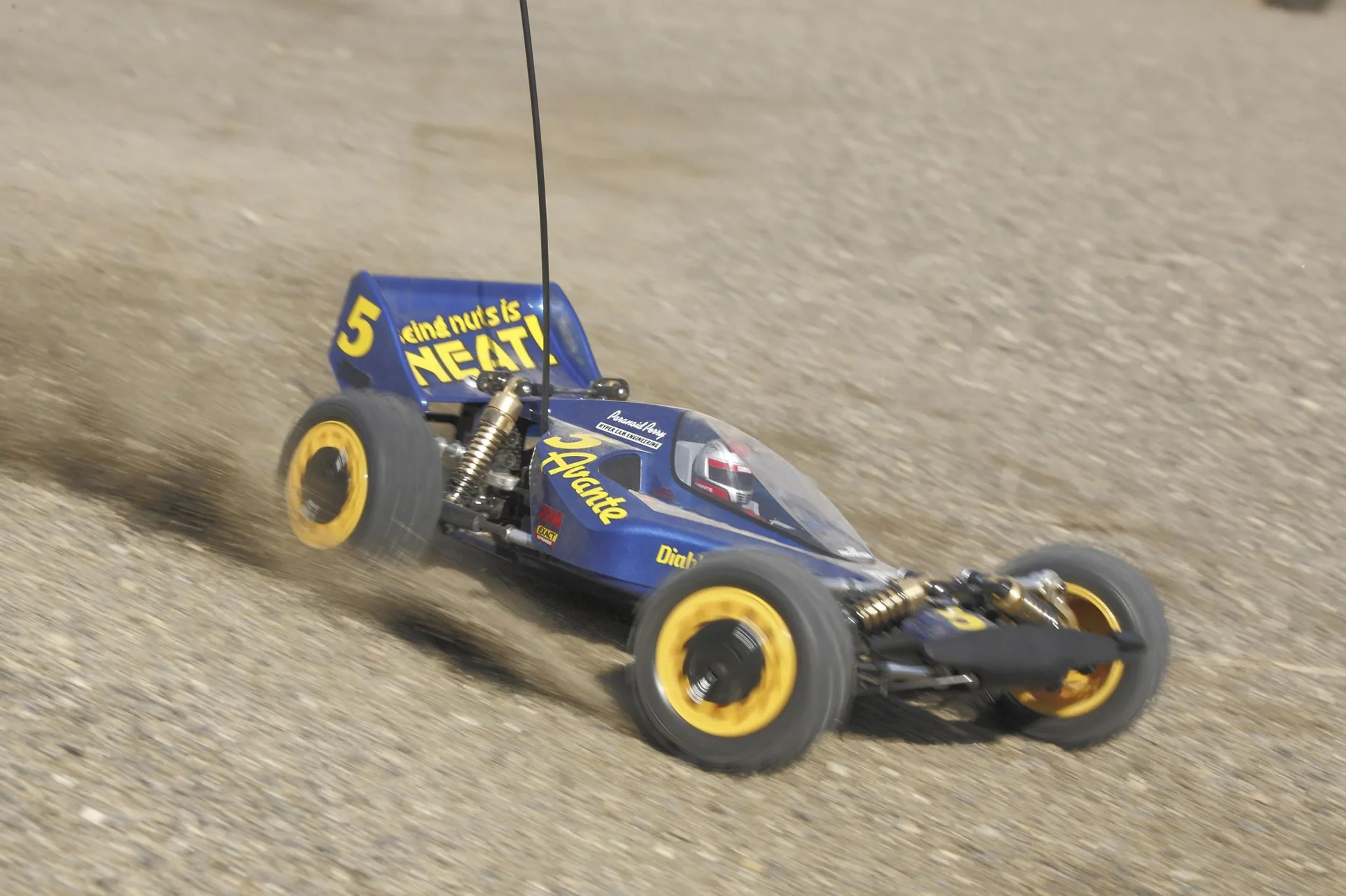 RC Buggy Avante 2011 1:10 - 7