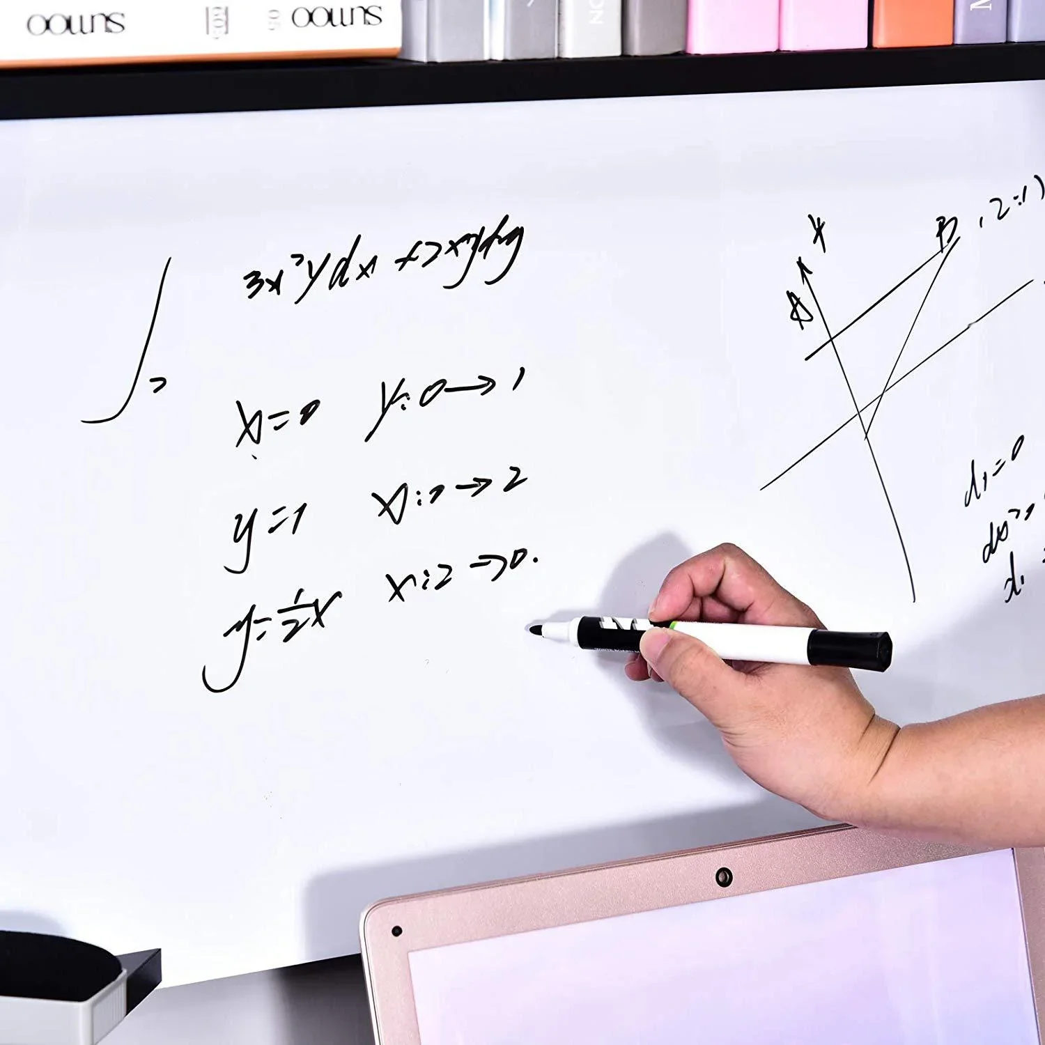 Schreibtisch mit Whiteboard - 6