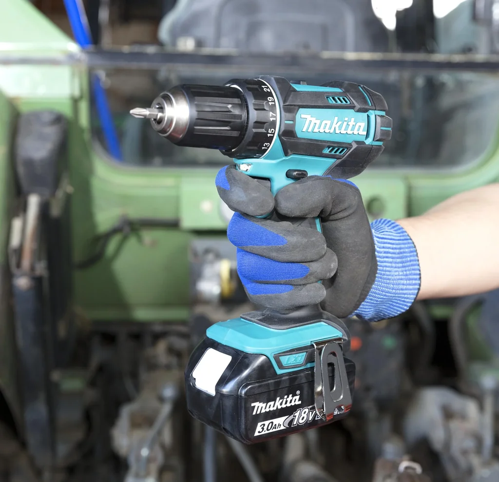 Akku-Bohrschrauber 18 Volt / 3,0 Ah DDF482RFJ - 6