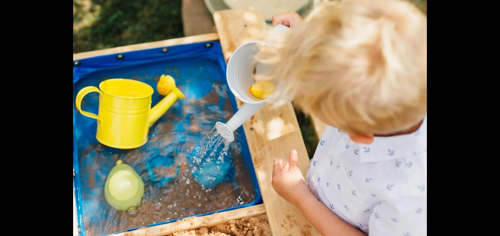 Spiel- und Picknicktisch Surfside, Outdoor-Spieltisch für Kinder aus Holz, Sand-, Wasser- und Picknicktisch, natur - 1