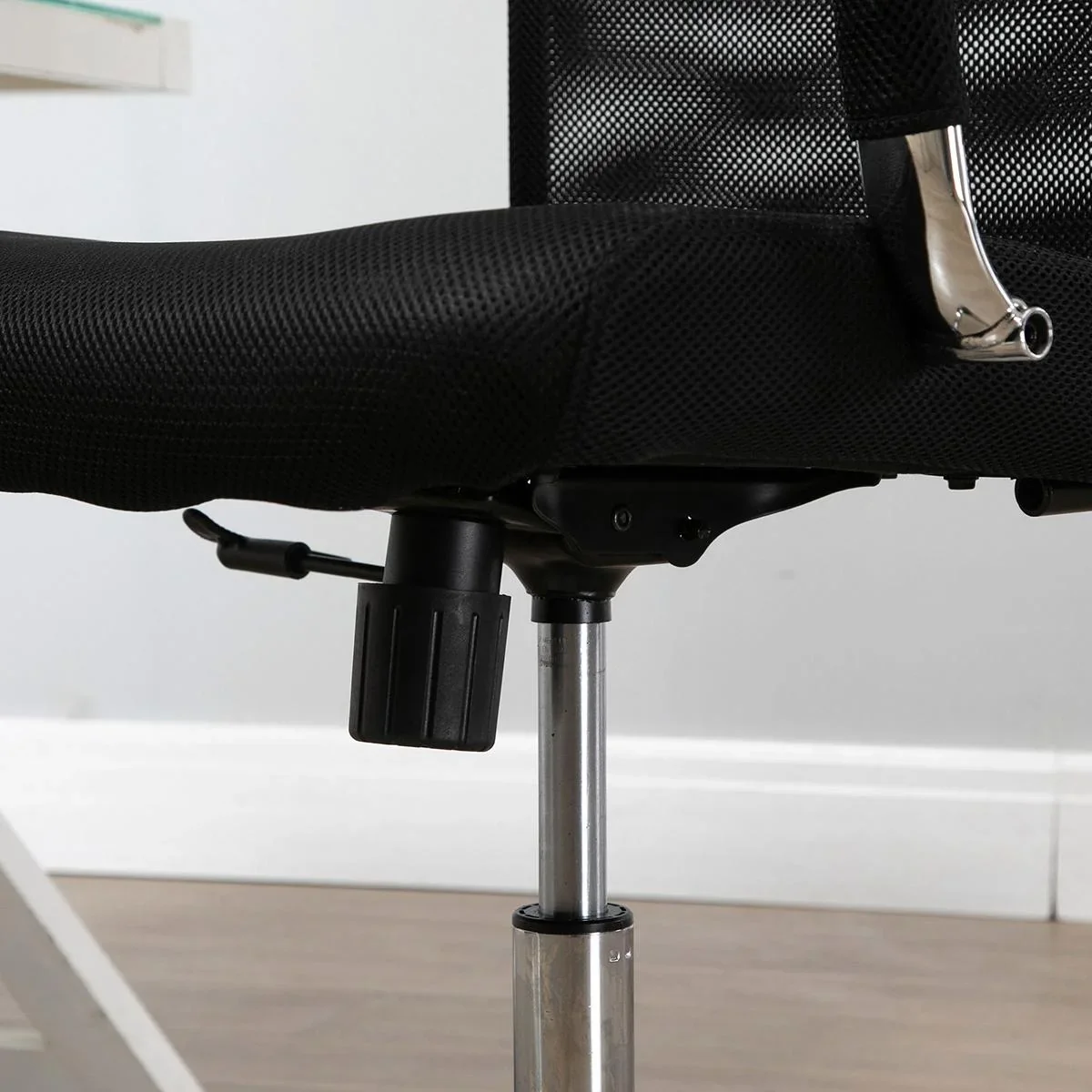 Bürostuhl mit Wippfunktion und Kopfstütze Schwarz - 4