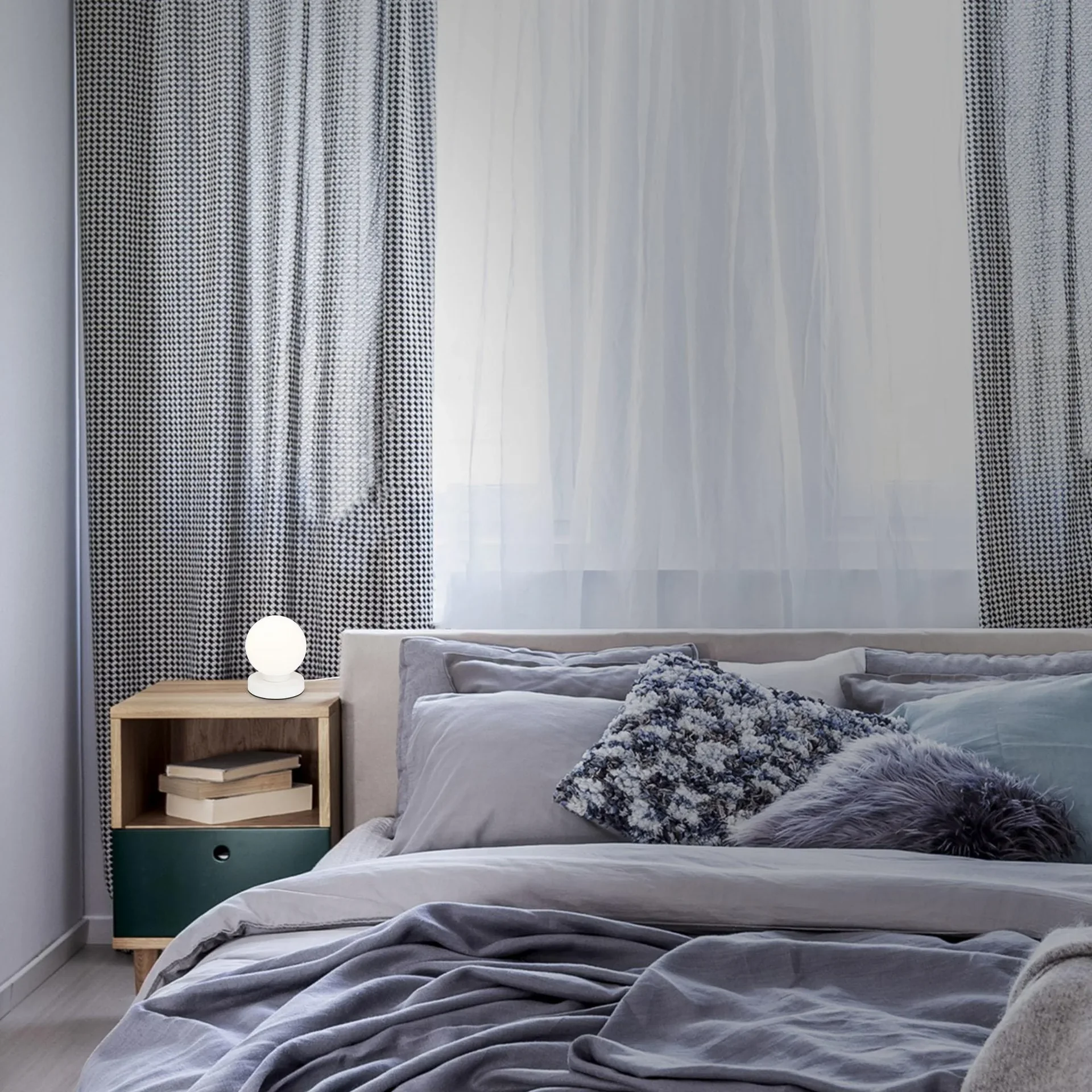 PULU Tischleuchte, Metallsockel weiß, Opal Glas, Kabelschalter, E14 Fassung - 5