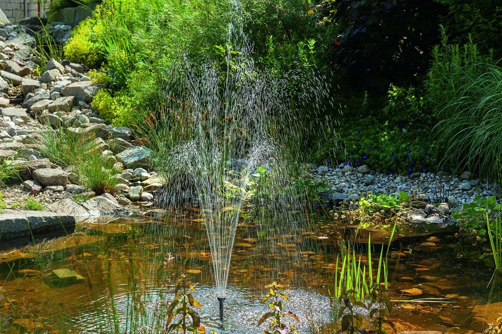 Teichpumpe "Roma" mit Trockenlaufschutz, Steigrohre und Sprinkler, 1500 l/h - 1