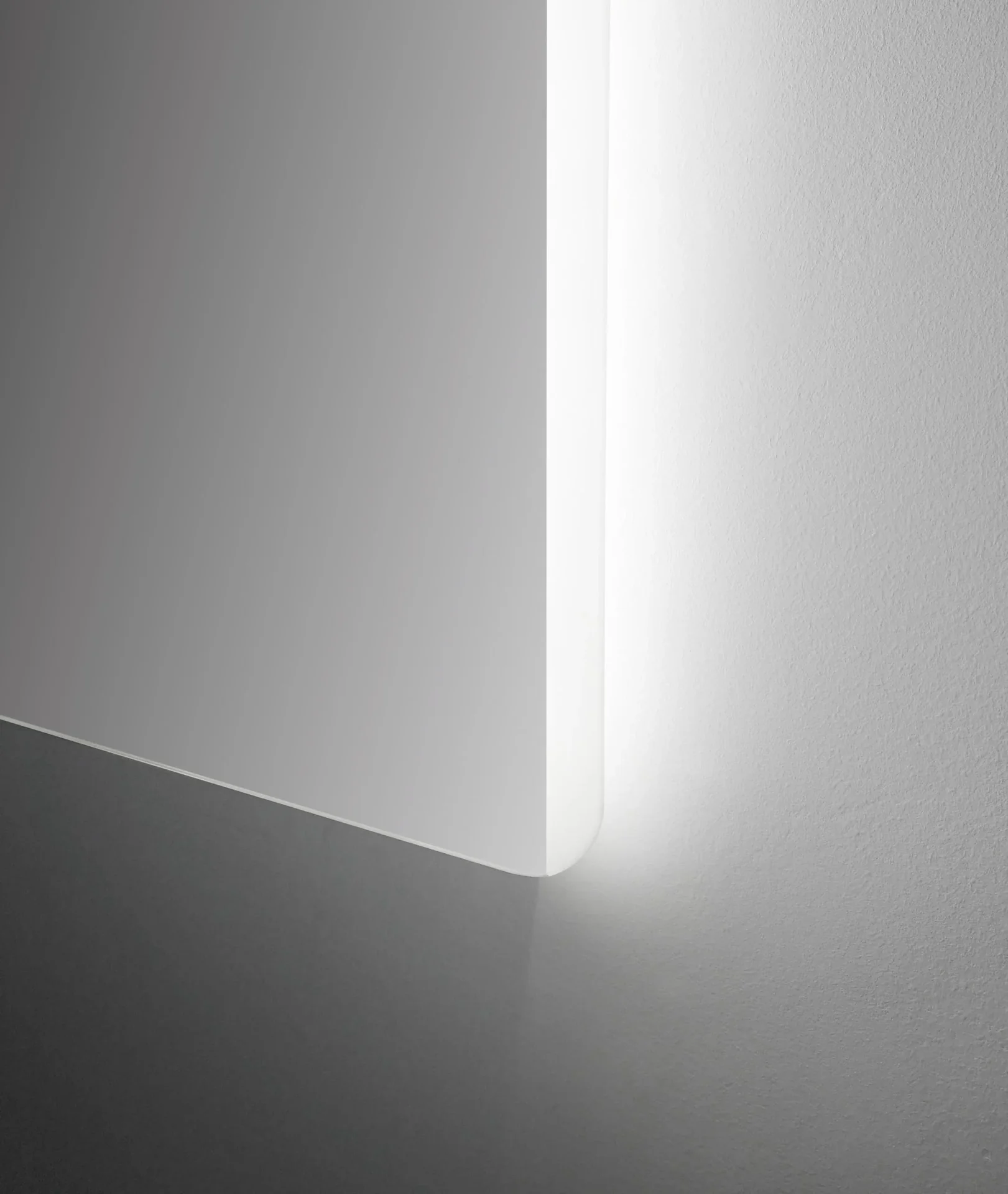 Badspiegel mit Beleuchtung, "Chic" - Badezimmerspiegel 120 x 70 cm - mit hinterleuchtetem Raumlicht - 4