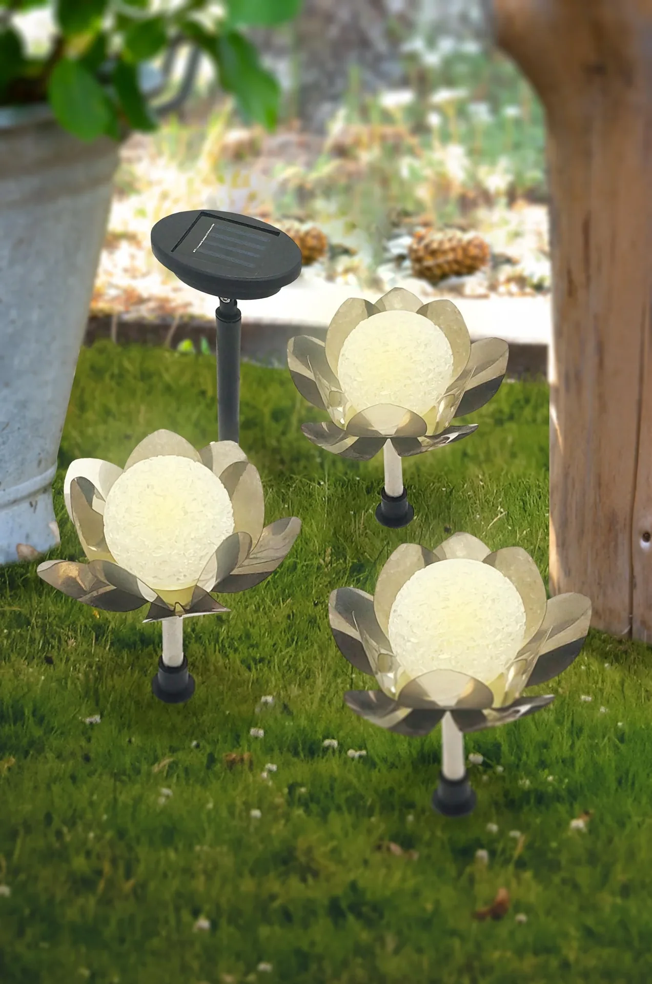 Solar LED Lotusblumen - 3er Set mit externem Solarpanel - 1