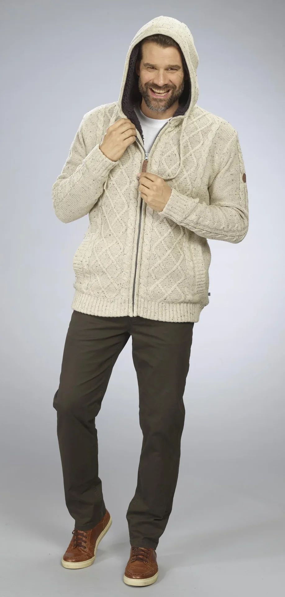 Strickjacke mit Berberfleece, Farbe beige/braun, Gr.M - 4