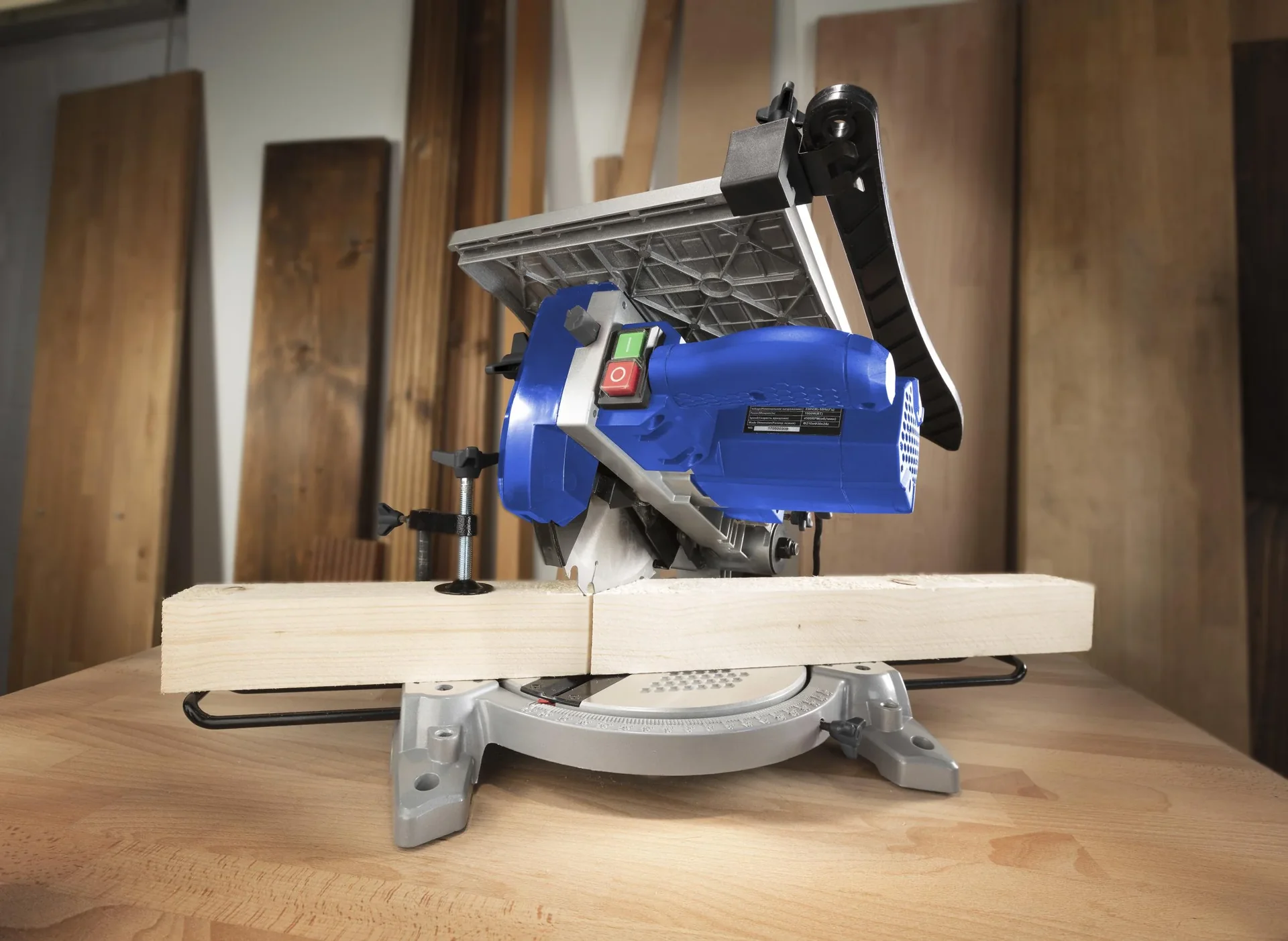 Tisch-Kapp und Gehrungssäge TKG 210/30, 1200 Watt - 6