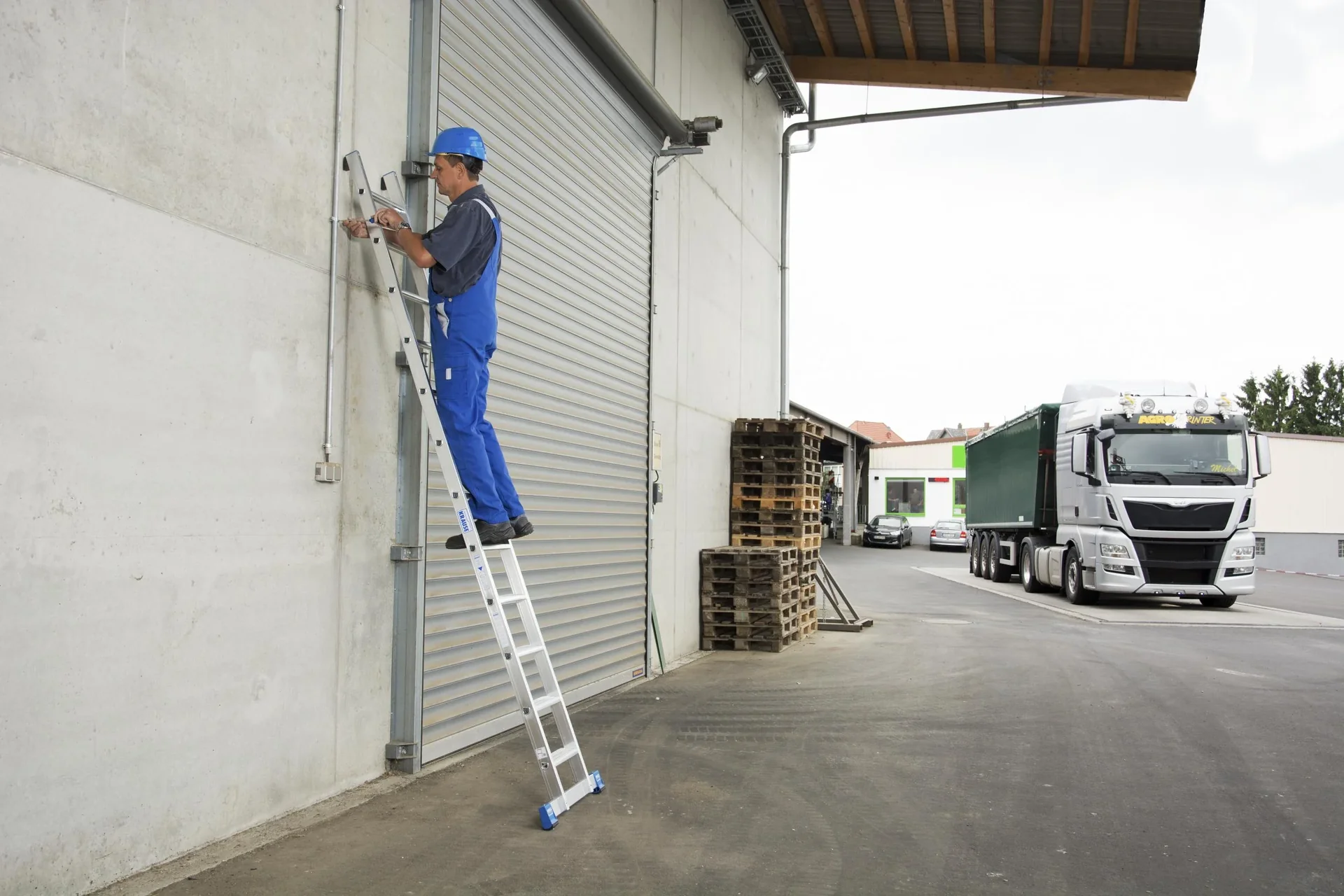 Anlegeleiter +S mit 12 Stufen - 9