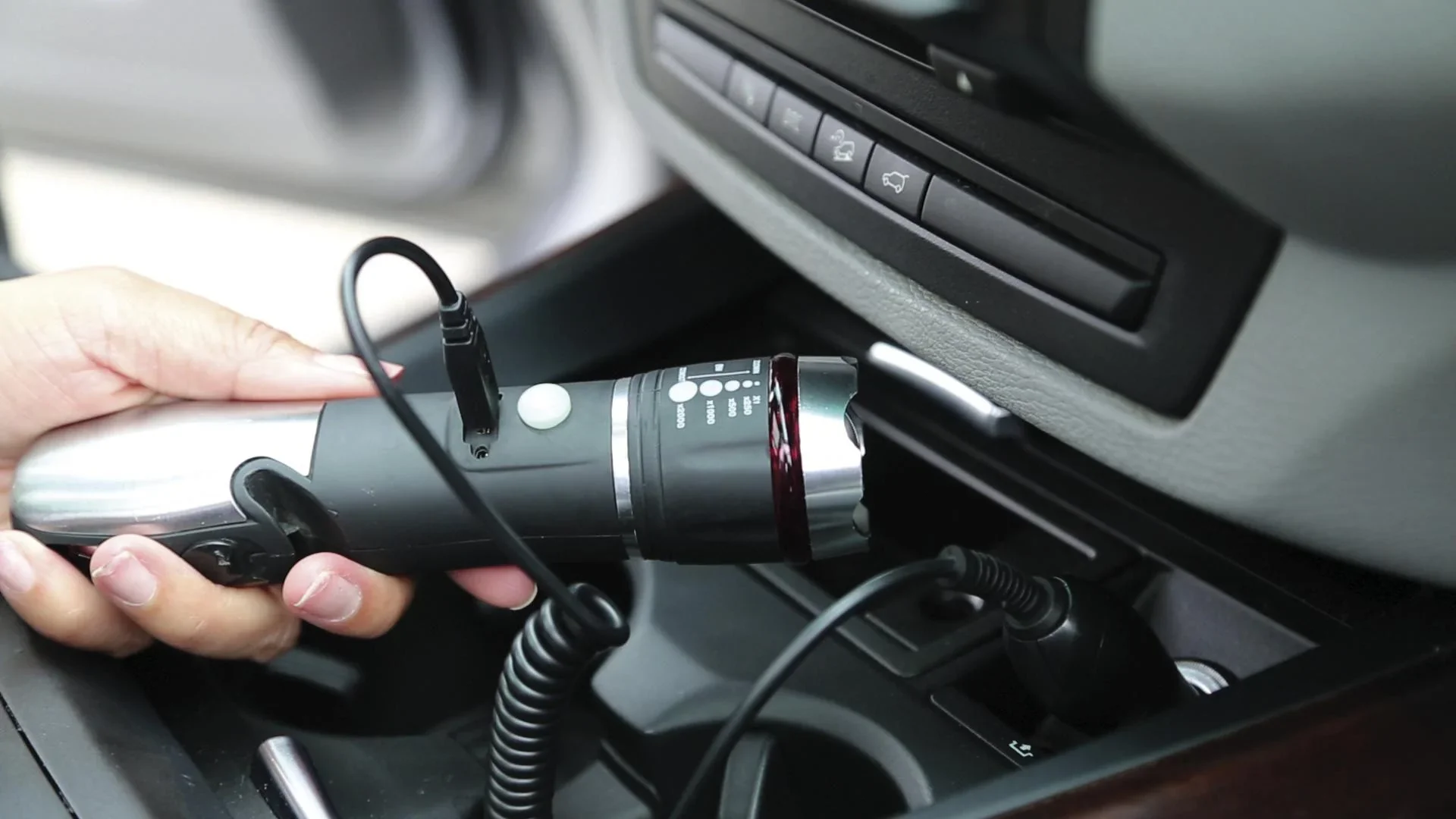 Taschenlampe mit Multiwerkzeug, Gurtschneider und Nothammer, aufladbar Panta Safe Guard M23696 - 3