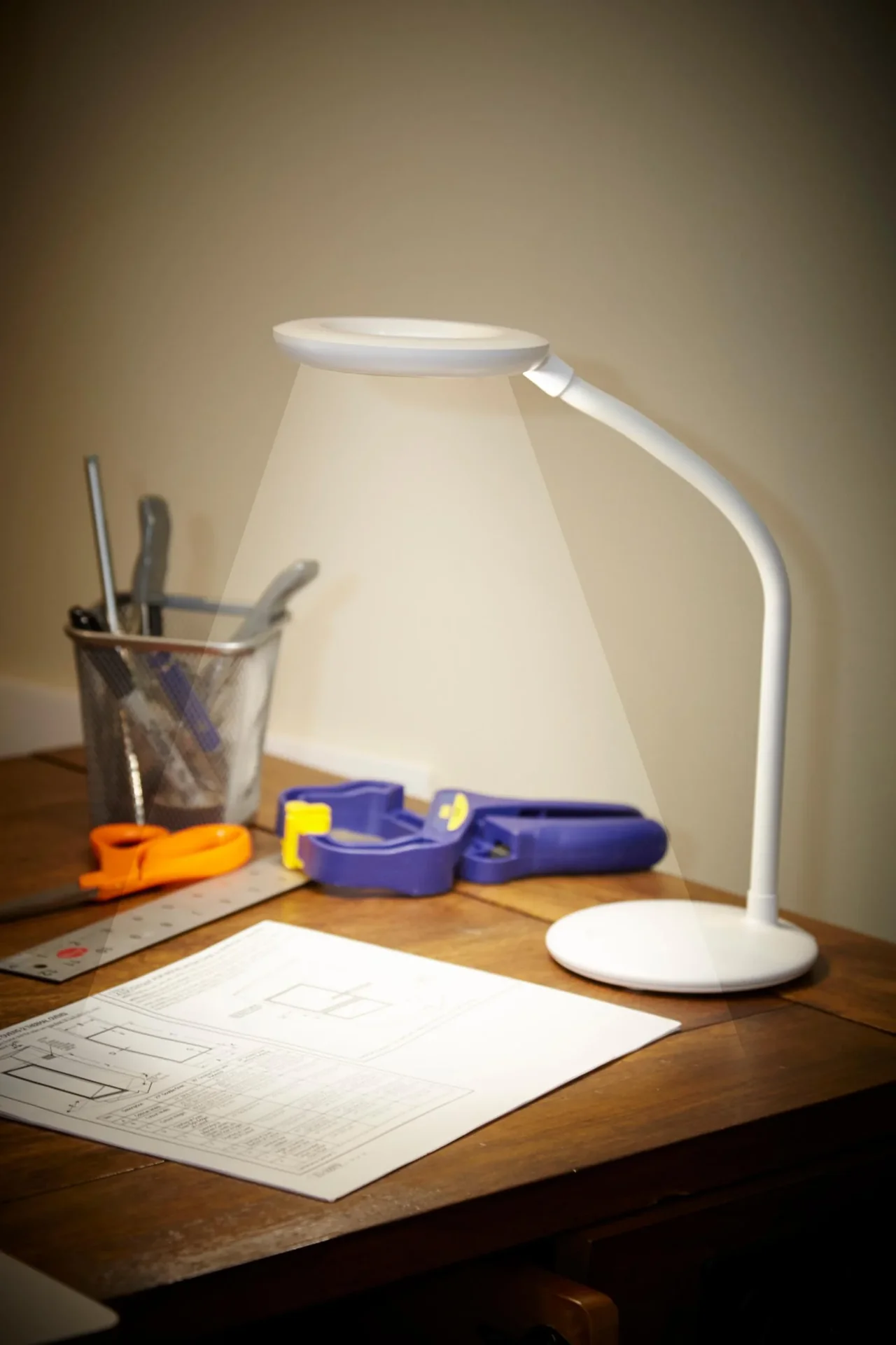 LED-Lupenlampe „Magic Vision“, mit Standfuß, Weiß - 1