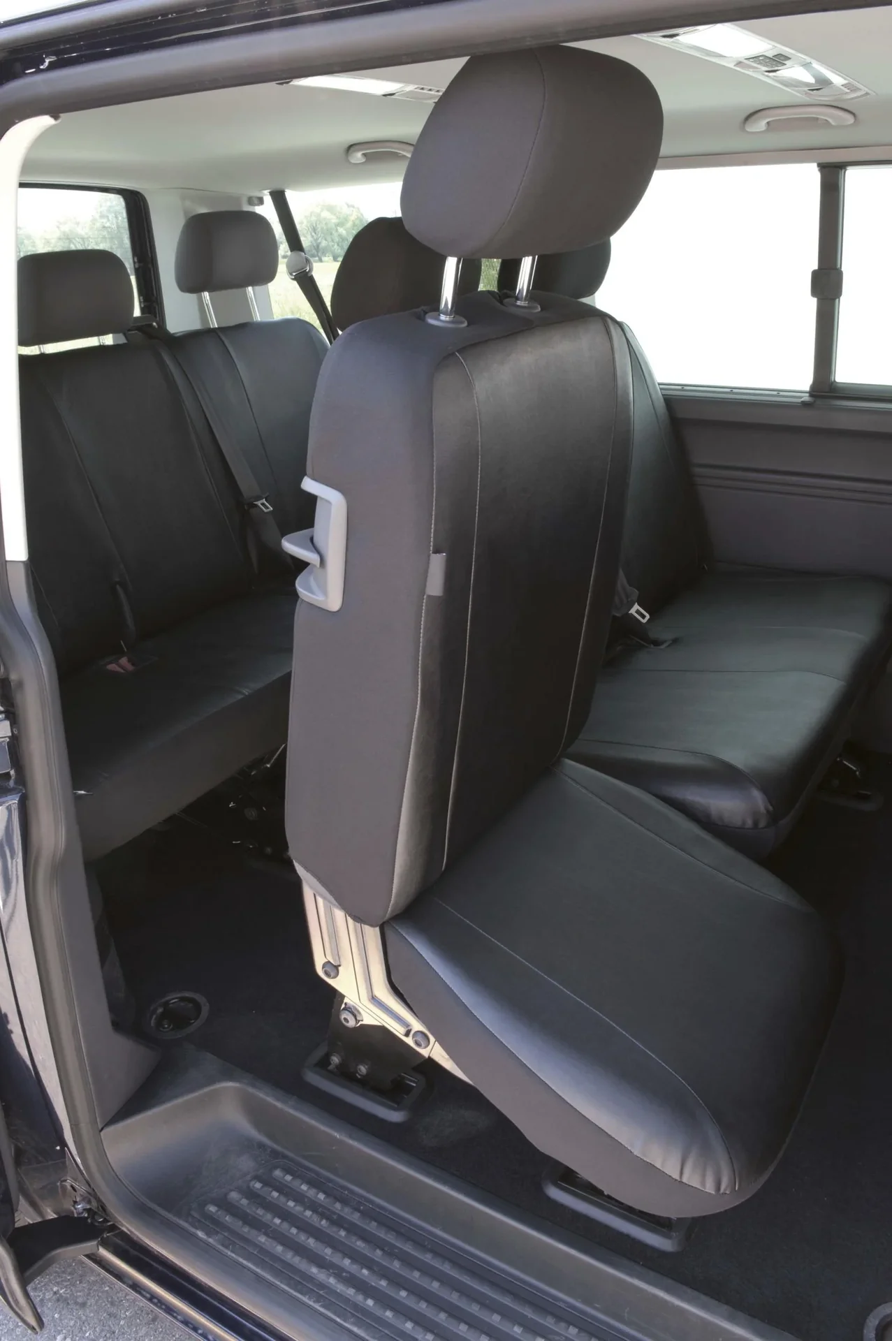 Passform Sitzbezüge VW T6 für Einzelsitz hinten aus Kunstleder ab Baujahr 07/2015 bis heute - 1