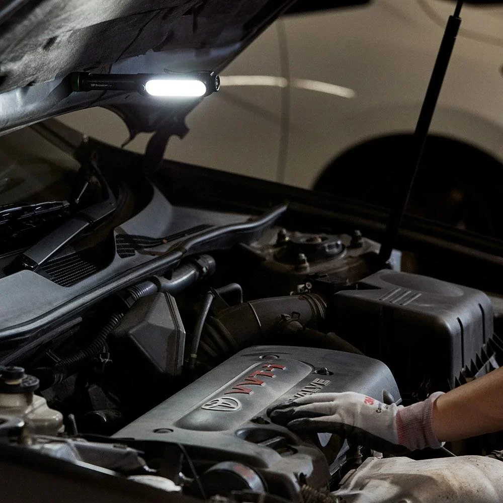 DISCOVERY Clip Arbeitsleuchte mit seitlicher COB Lichtleiste, Magnetbefestigung, 4 Leuchtmodi 550 Lumen, IPX4 - 6