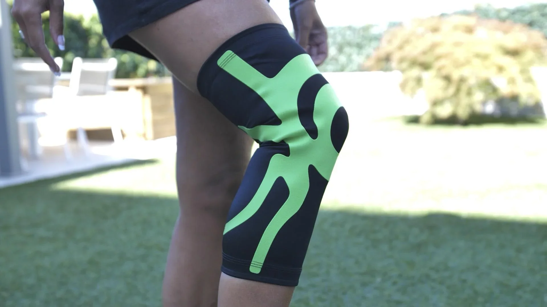 Kniebandage Ergo Band, Damen 45 - 54 cm, Größe 1 - 2