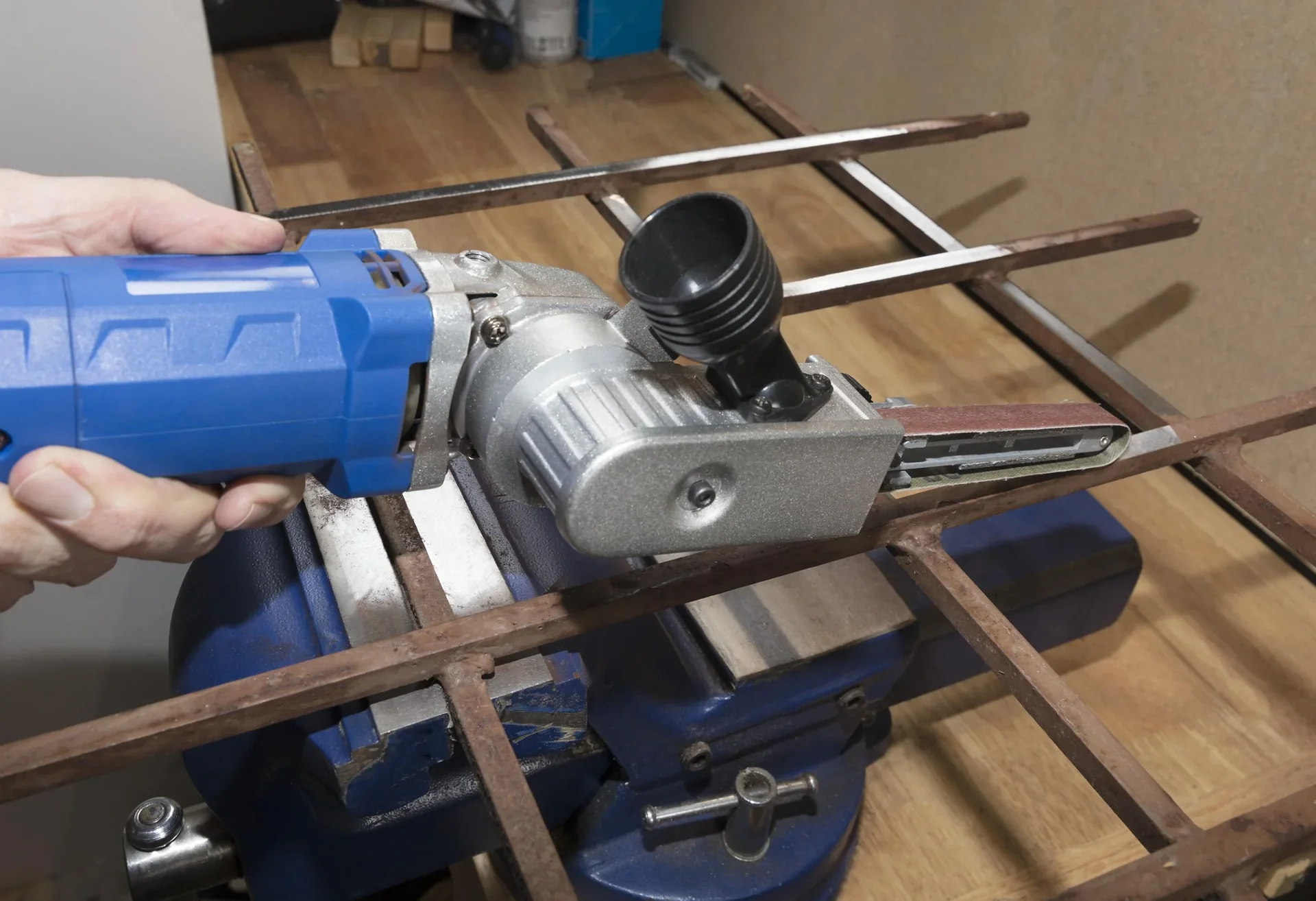 2 in 1 Winkelschleifer + Powerfile 650 Watt - 4