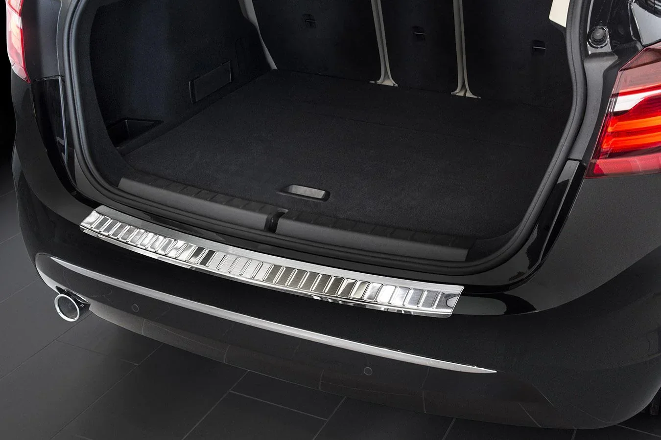 Ladekantenschutz für BMW 2 Active Tourer, Baujahr 2014-2016, FL 2016> - 0