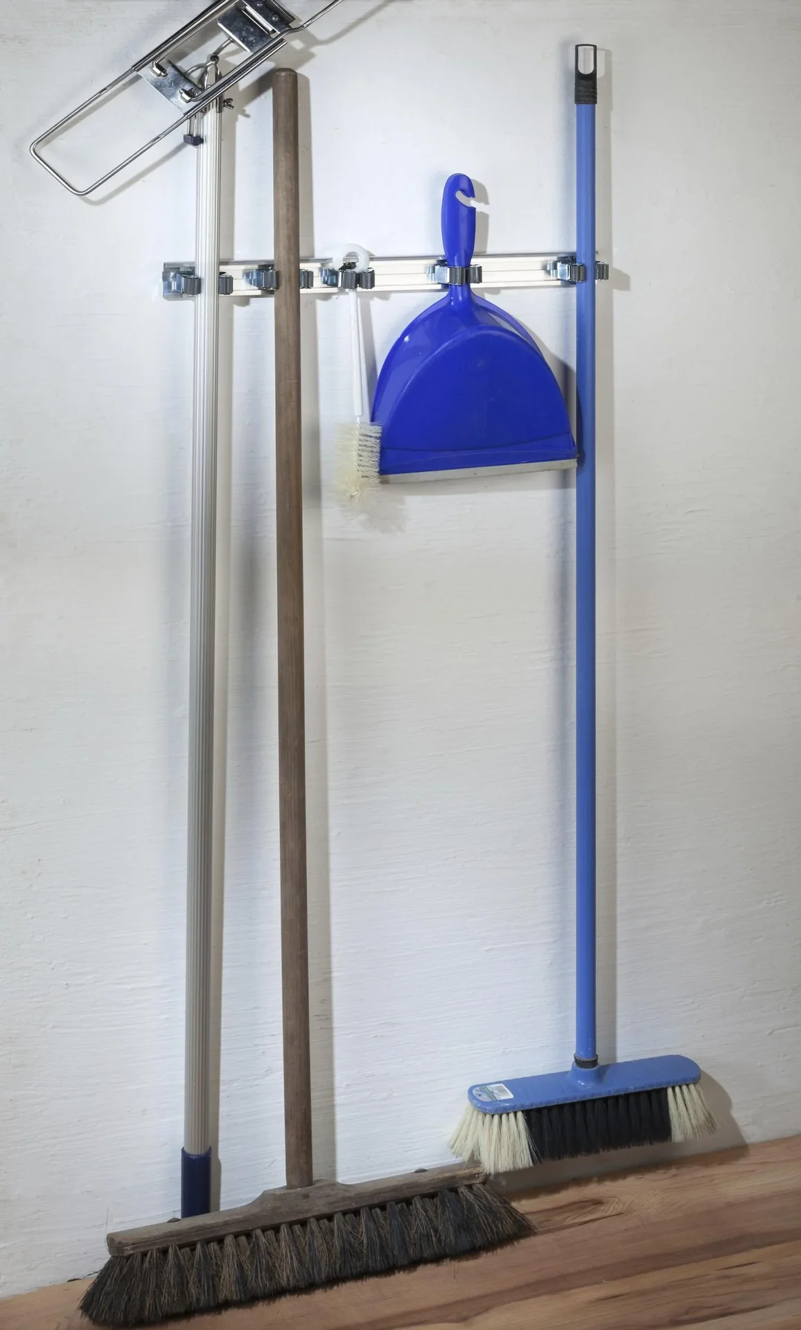 Geräteleiste, für Gartengeräte z.B. Schaufel, Besen usw. - 1 Stück - 0