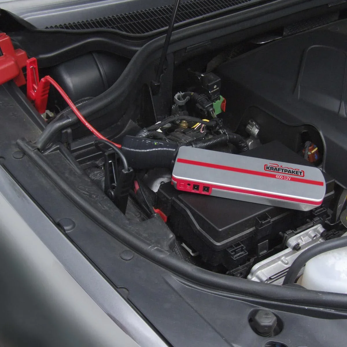 Starthilfe 12 Volt 18.000 mAh 600 A - 4