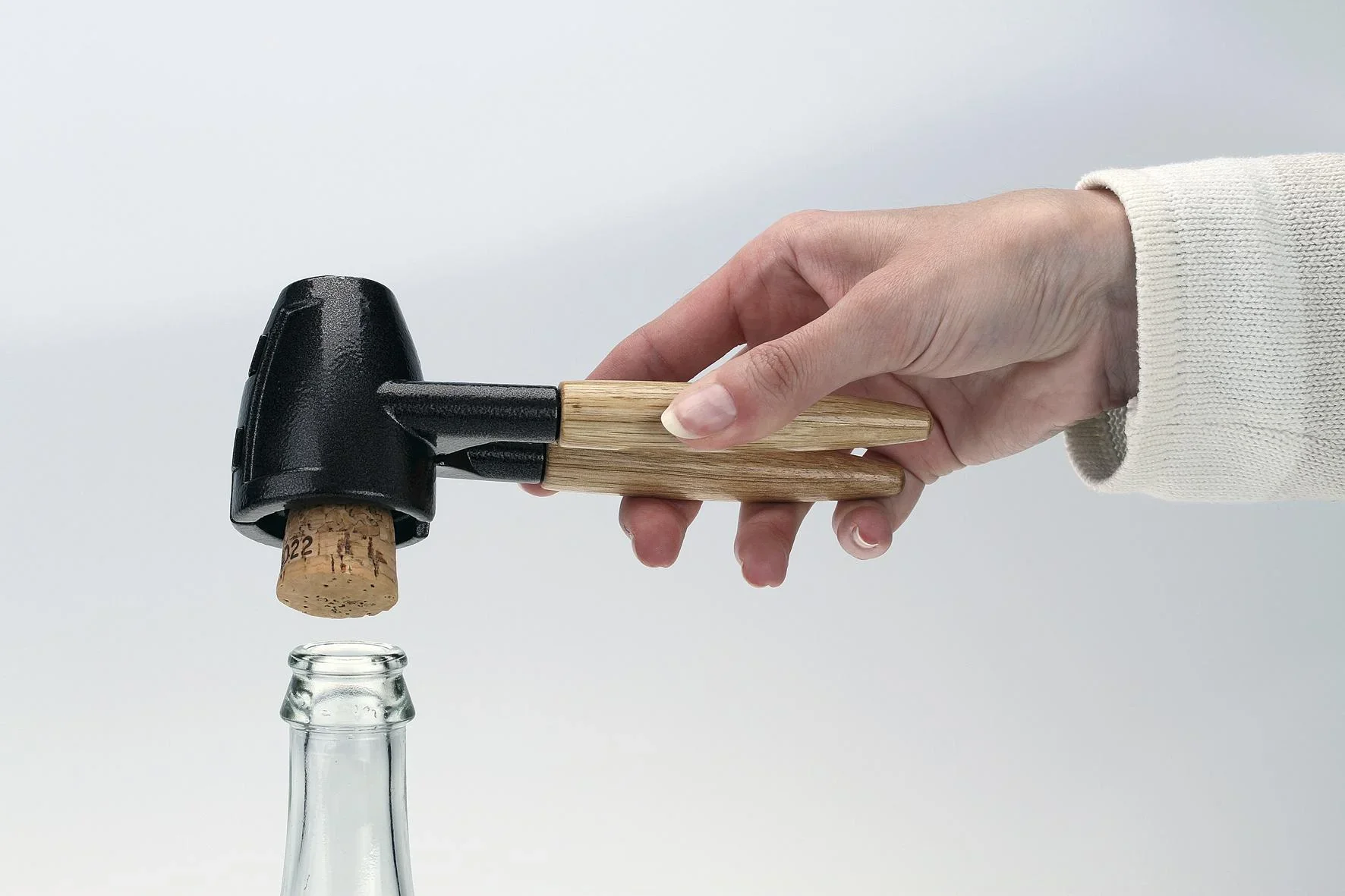 Multi Nussknacker/ Sektflaschenöffner - 1