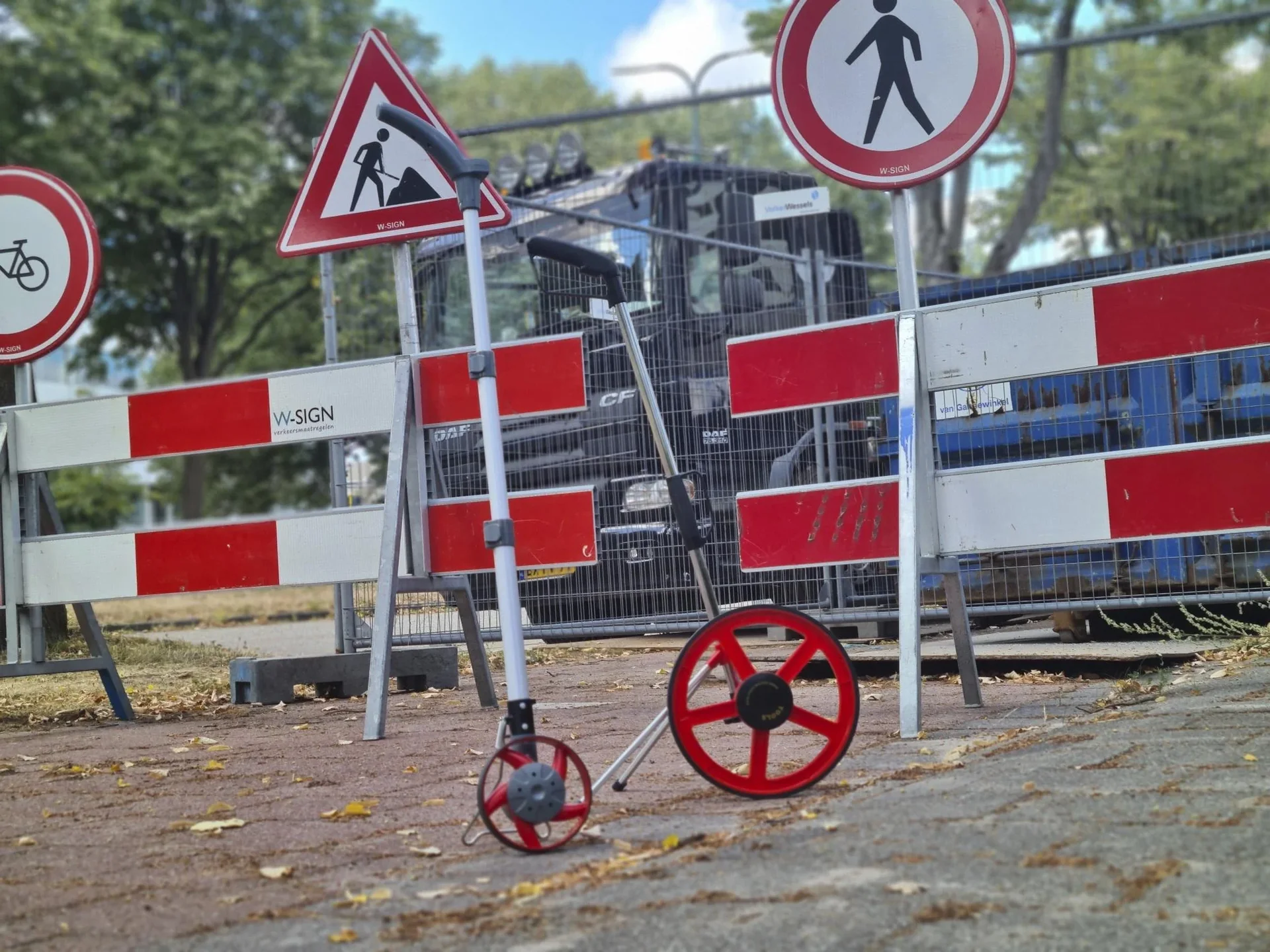 Steckenmessgerät mit Digitalanzeige "Reach" - 1