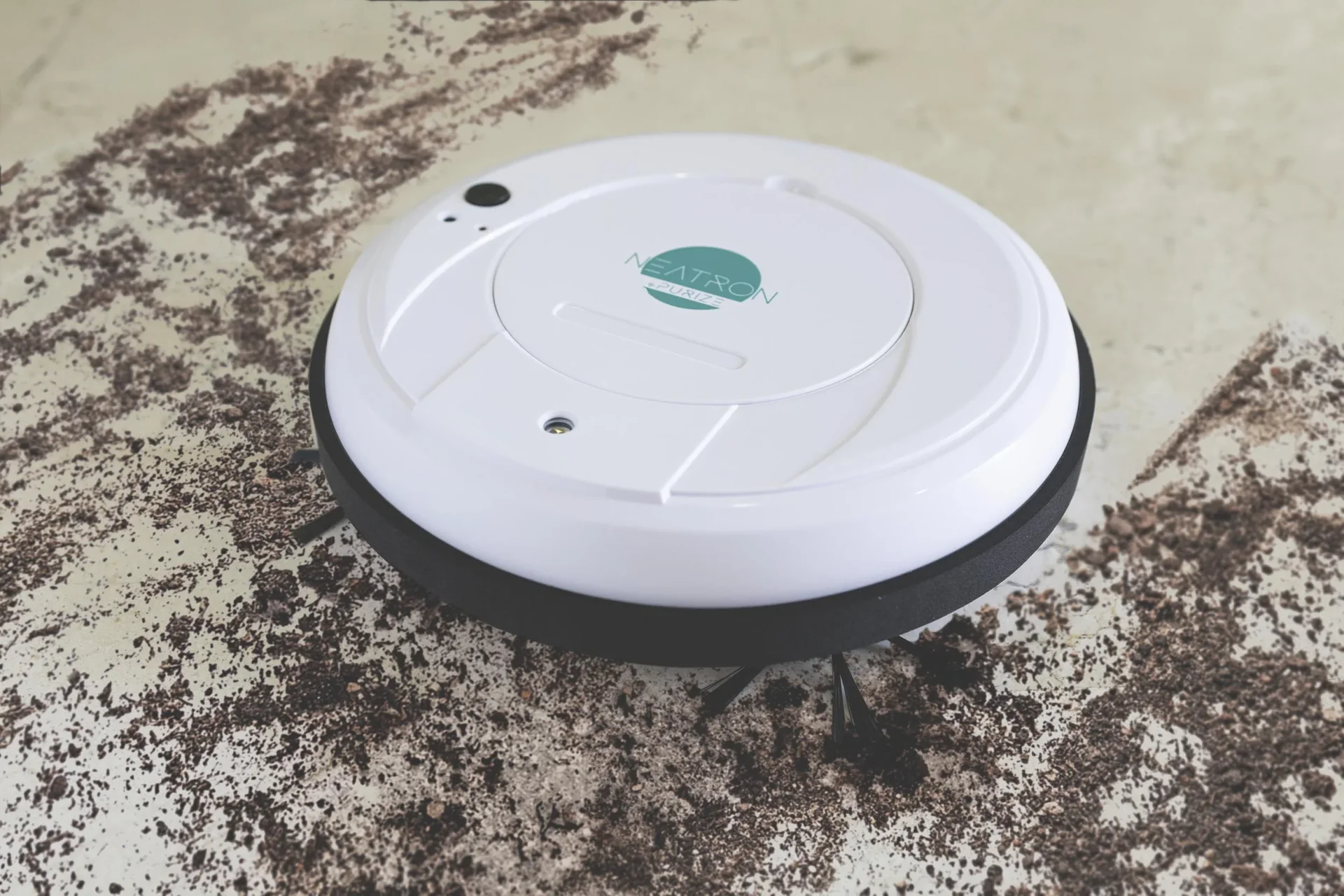 Neatron Akku Staubsauger-Roboter - 0