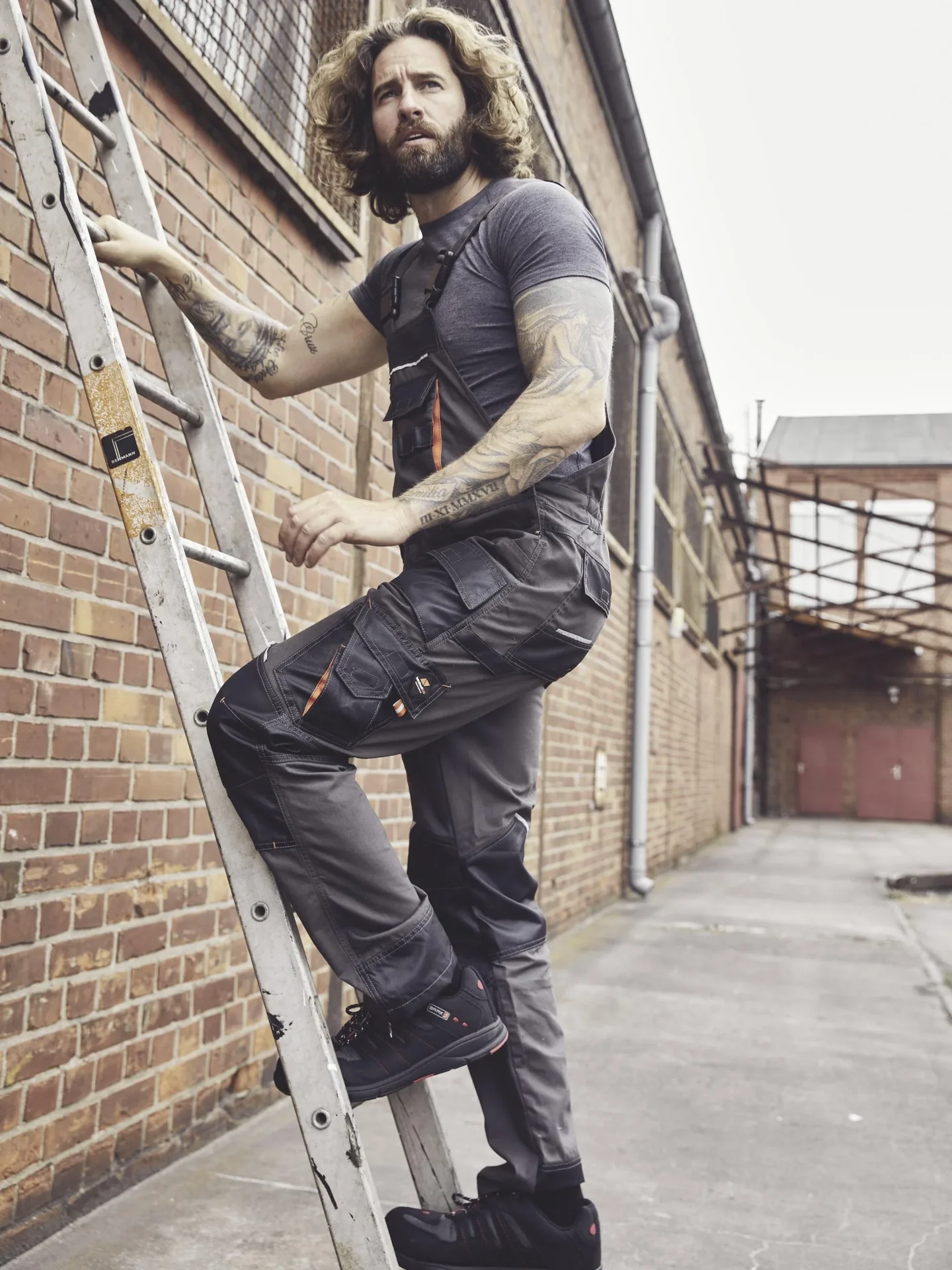 Latzhose, Farbe grau/schwarz, Gr.50 - 1