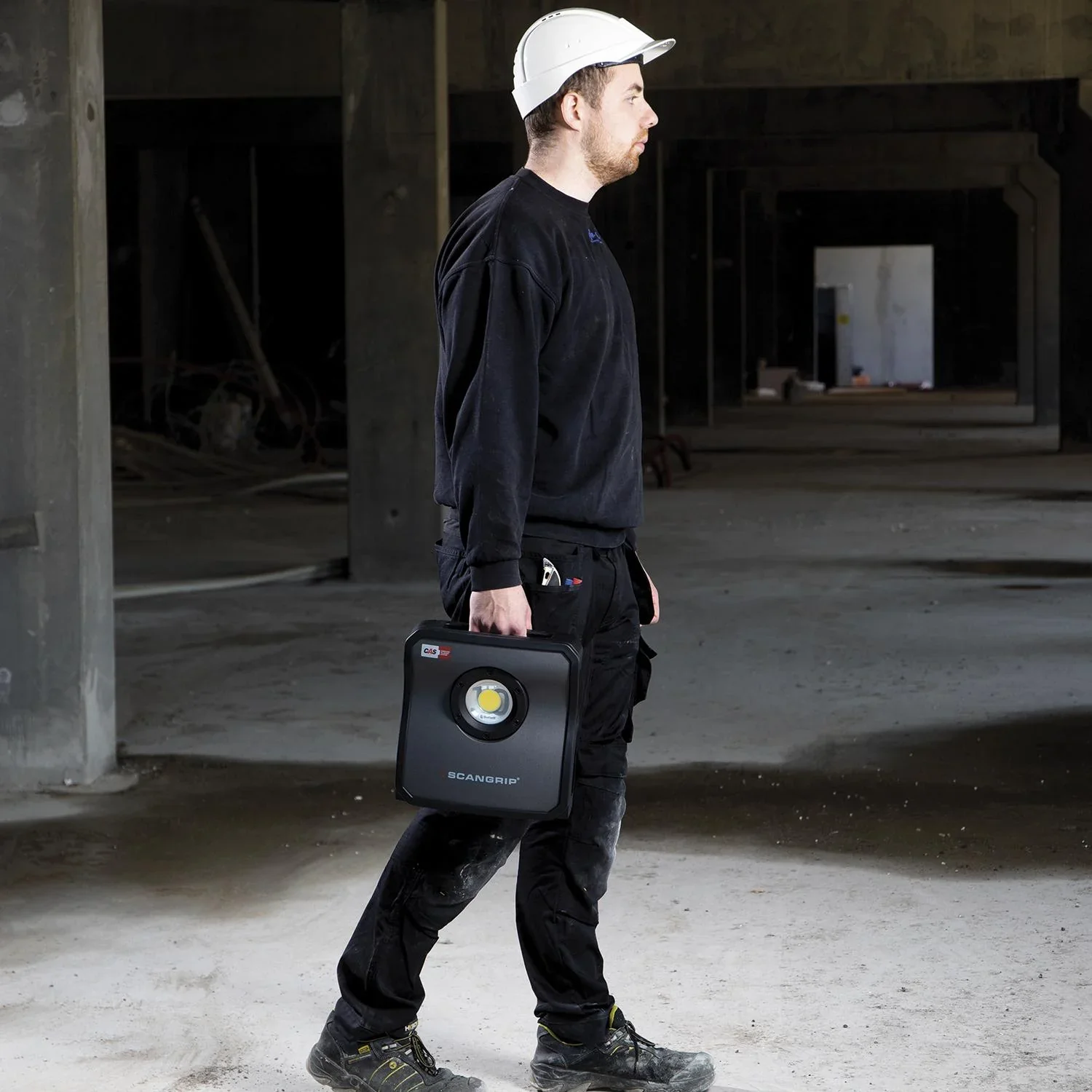 Handflutlichtstrahler NOVA 10 CAS mit abnehmbarem Diffuser L - 10